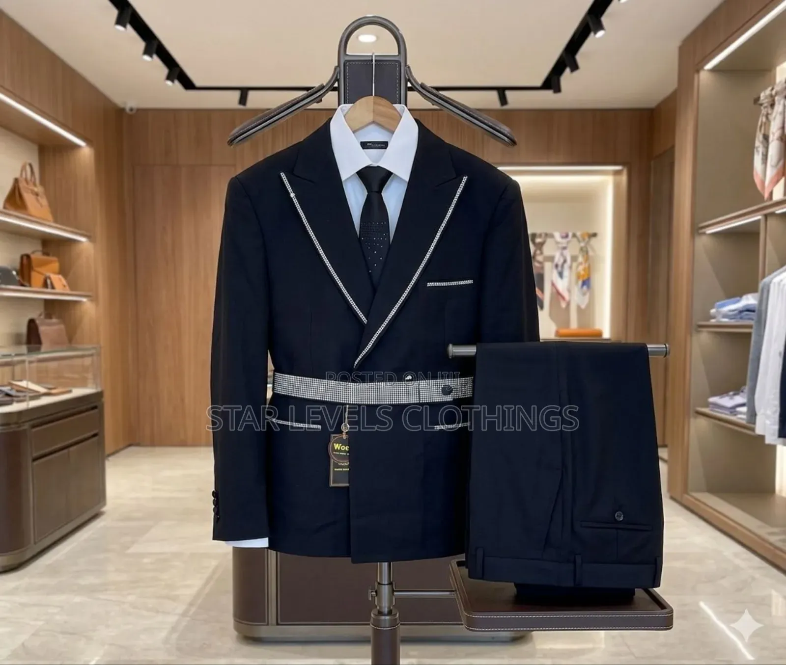 Elegant 2pcs and 3pcs Suit in All Sizes and Colors