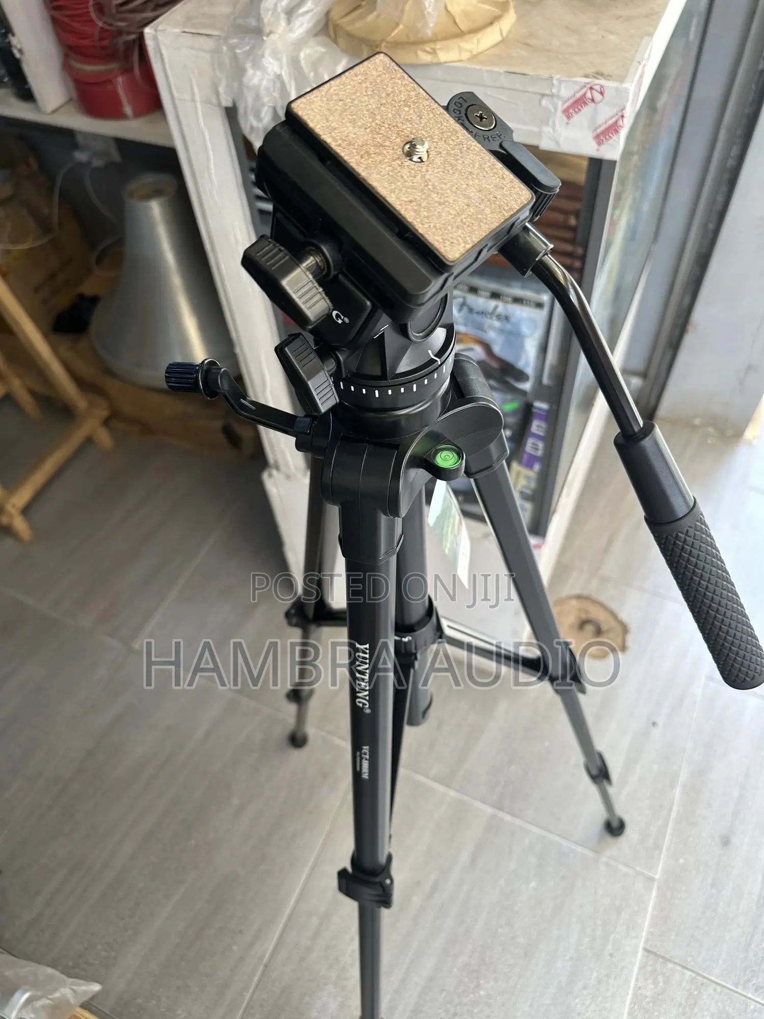 Yunteng VCT 880 Professional Camera Tripod