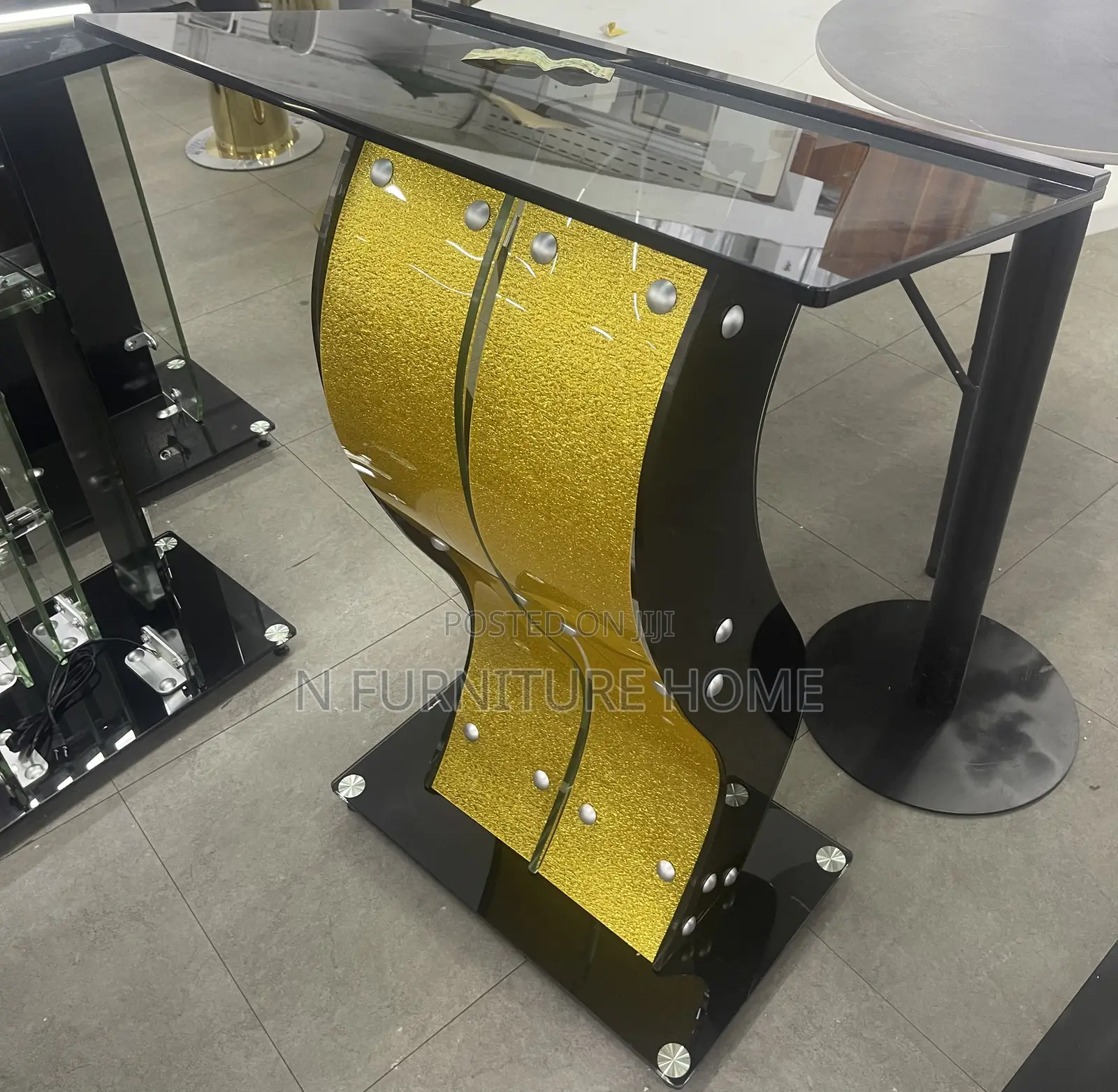 Pulpits (Glass Made)