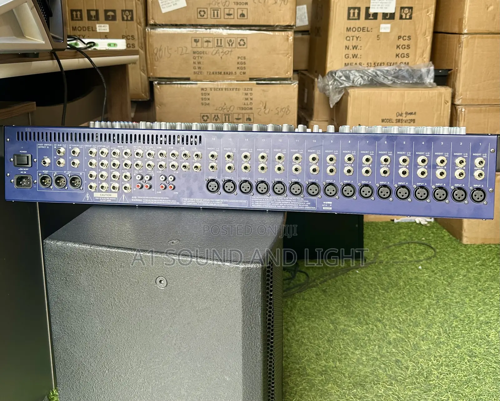Yamaha Mg24/14fx 24 Channels Mixer