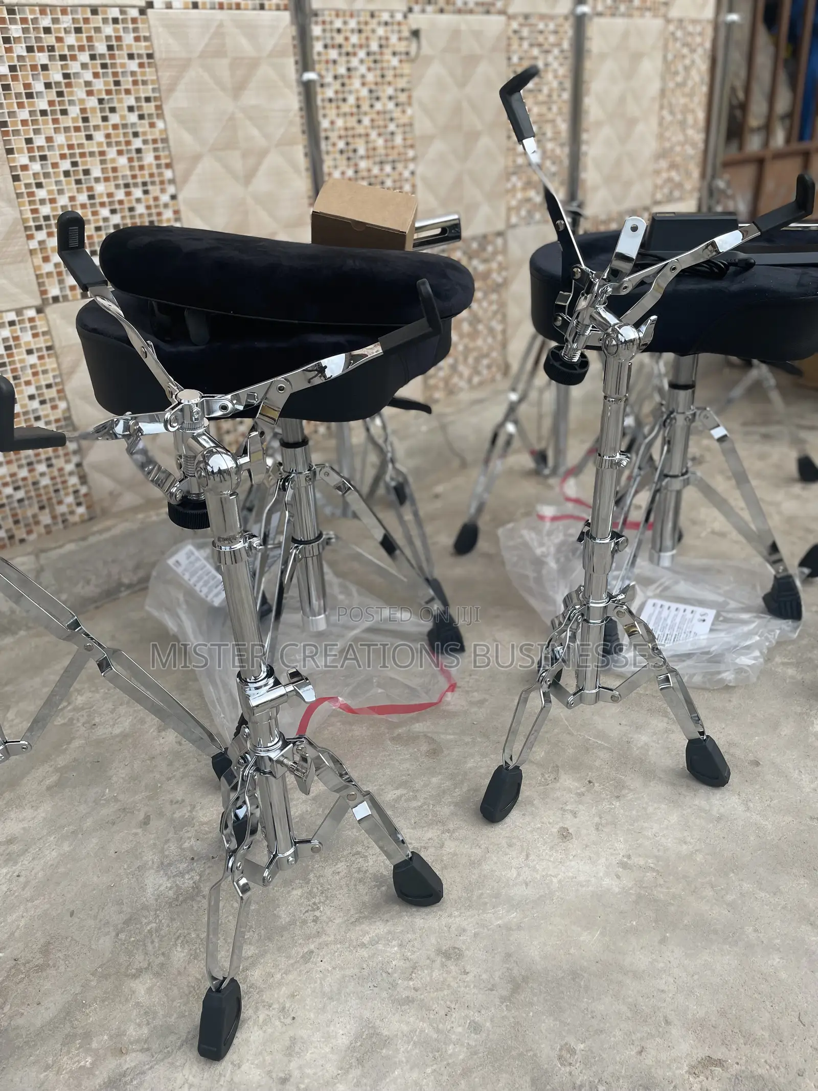 Drum Throne, Cymbals Stands, Hihats Stand