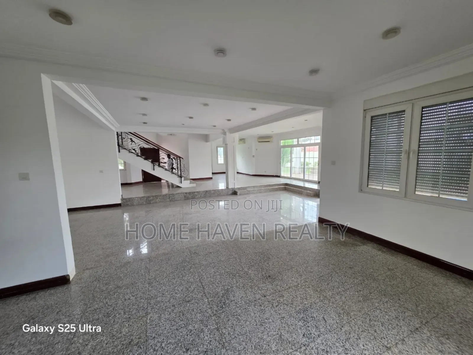 5bdrm House in East Legon, American House for rent