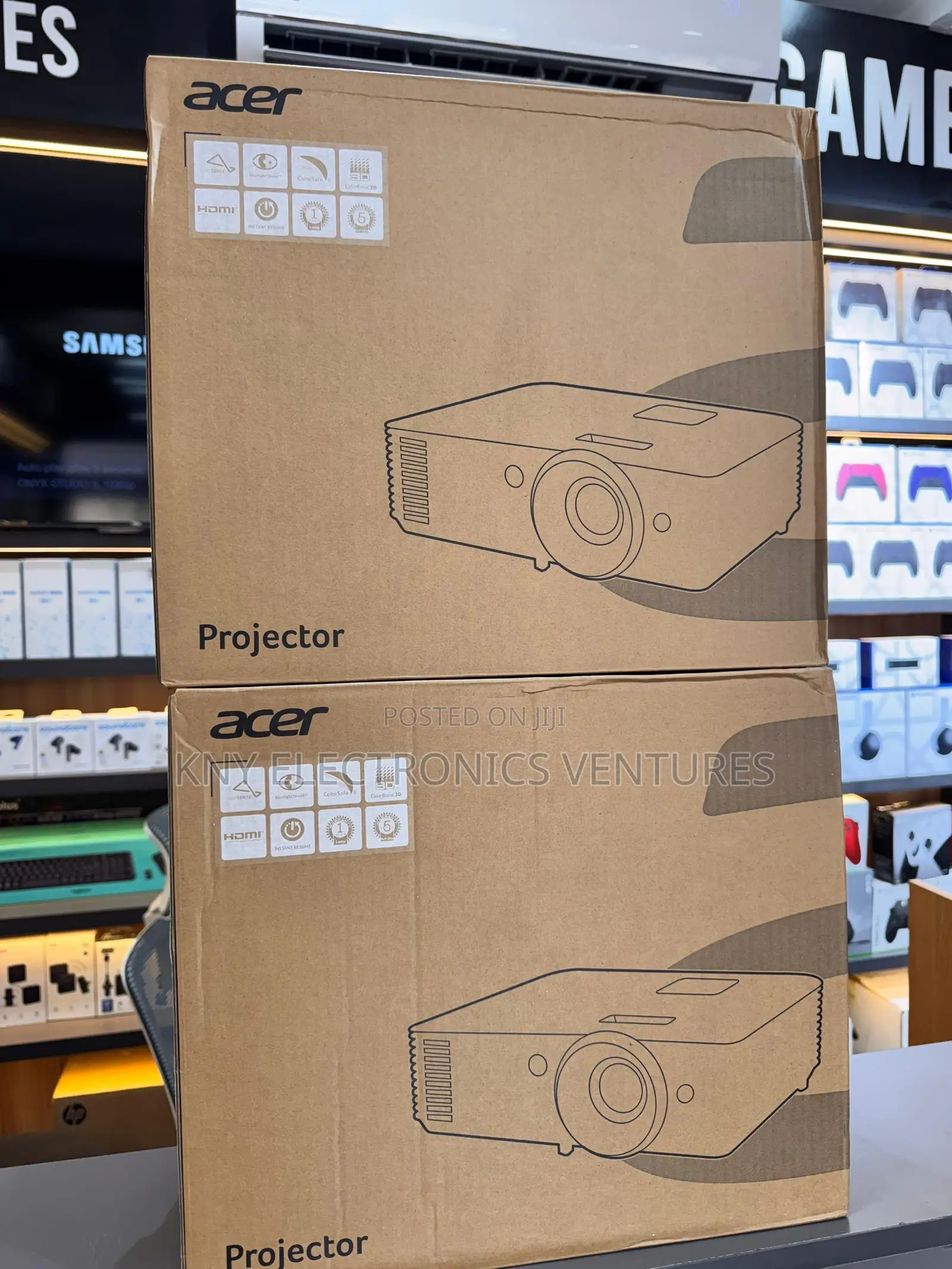 Acer X1128h DLP Projector