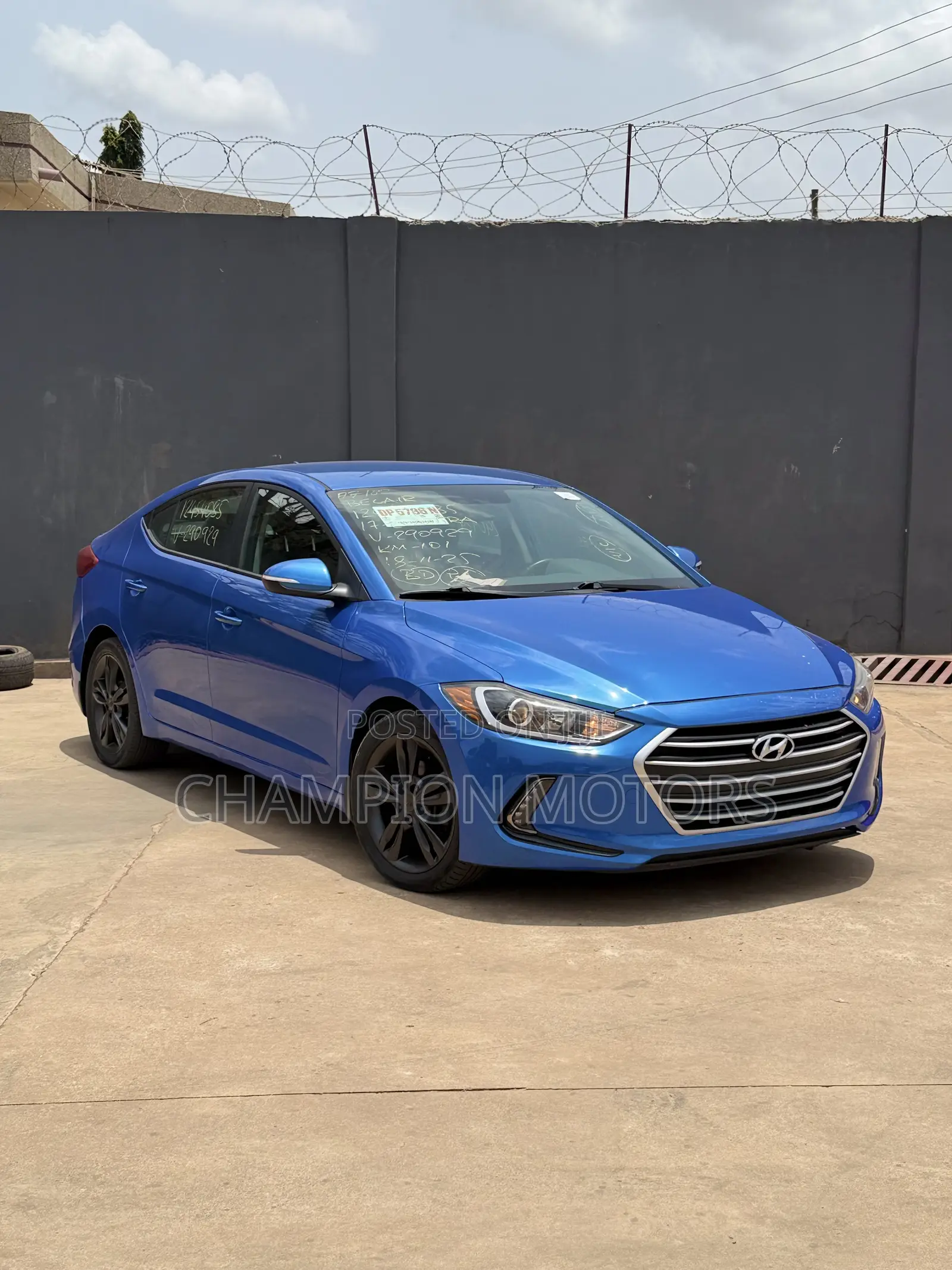 Hyundai Elantra 2016 Blue