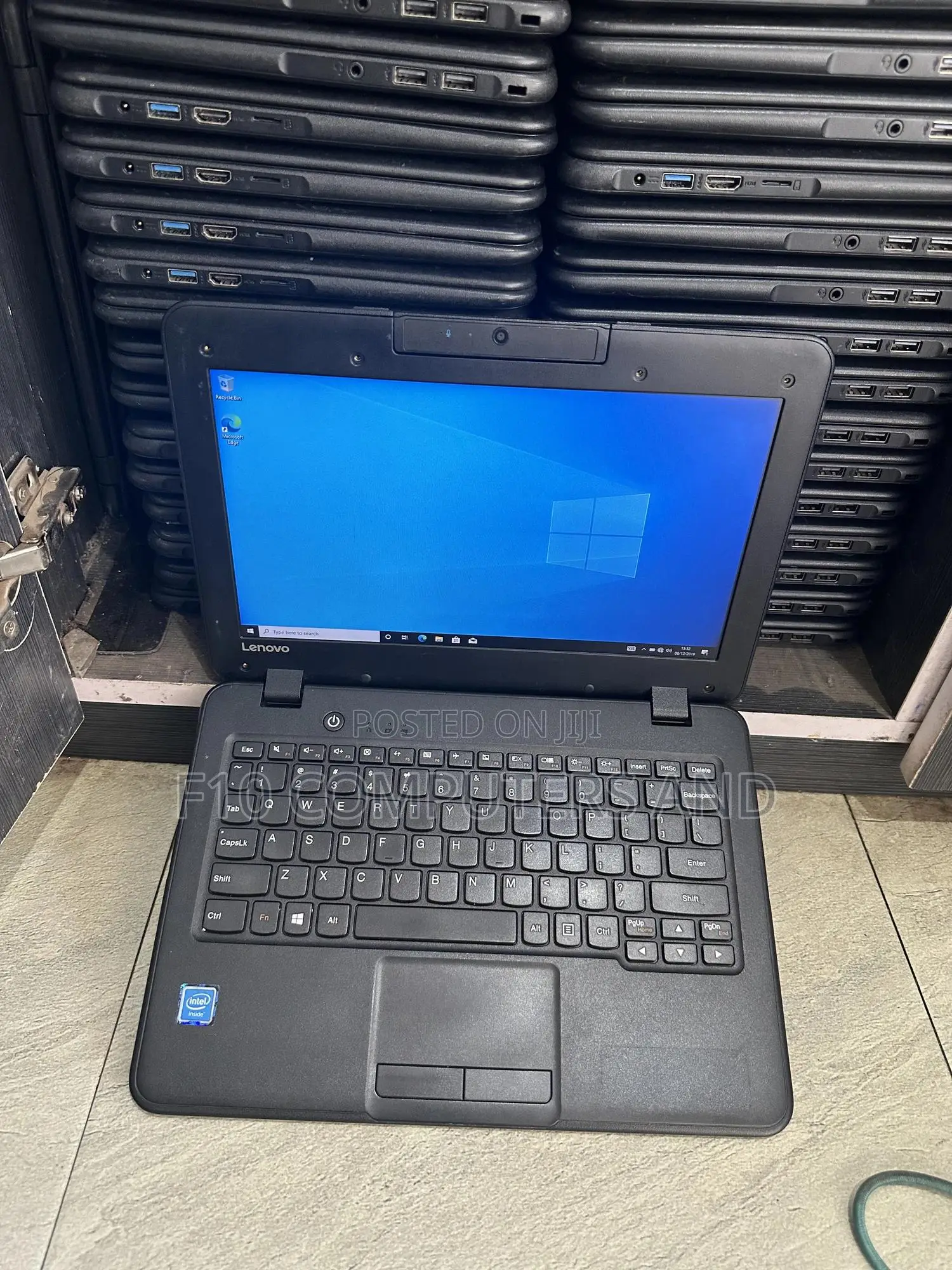 Laptop Lenovo 4GB Intel Pentium SSD 250GB