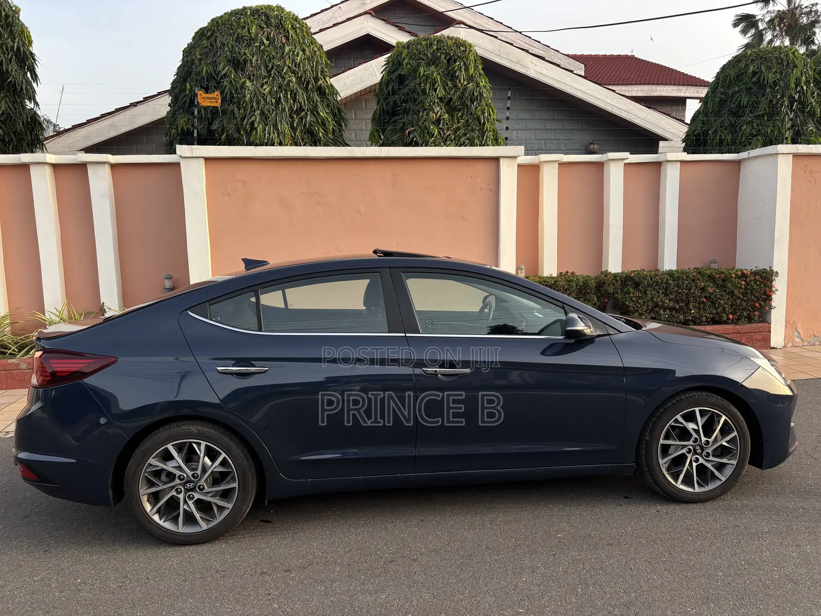 Hyundai Elantra Limited 2019 Blue