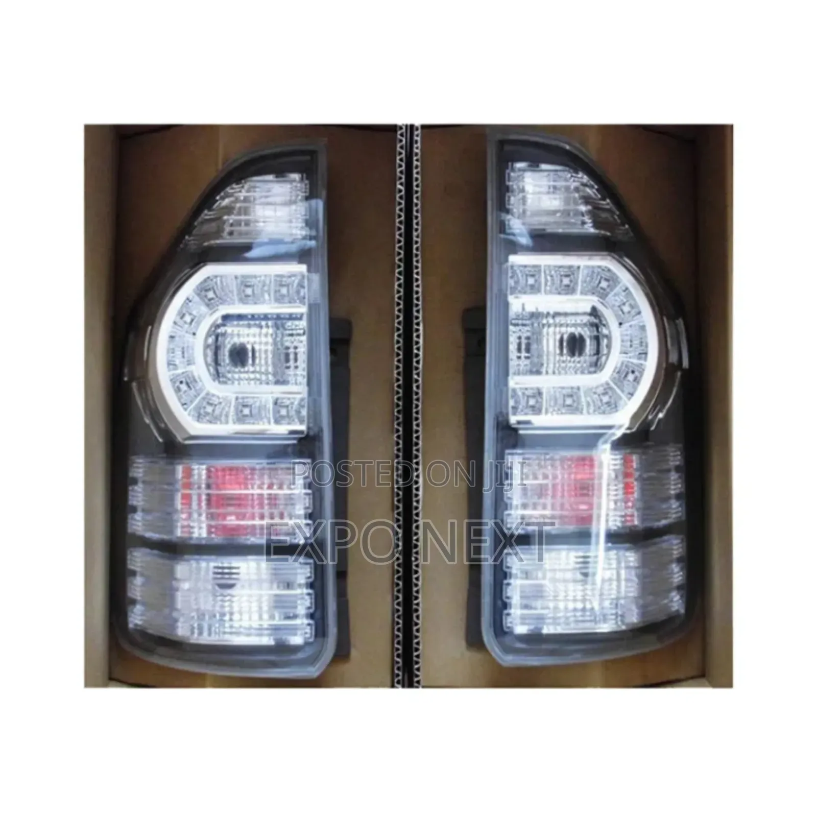 Toyota Voxy 2010-2013 Tail Light