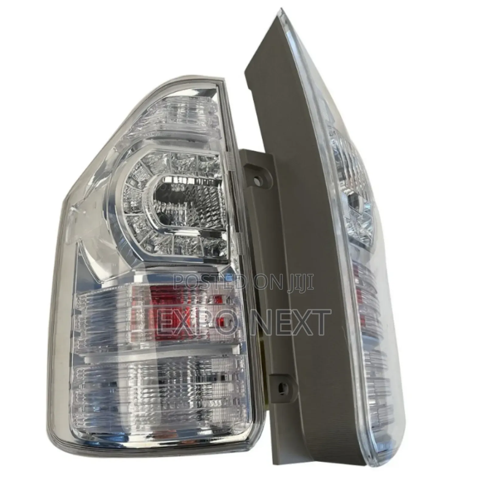 Toyota Voxy 2010-2013 Tail Light