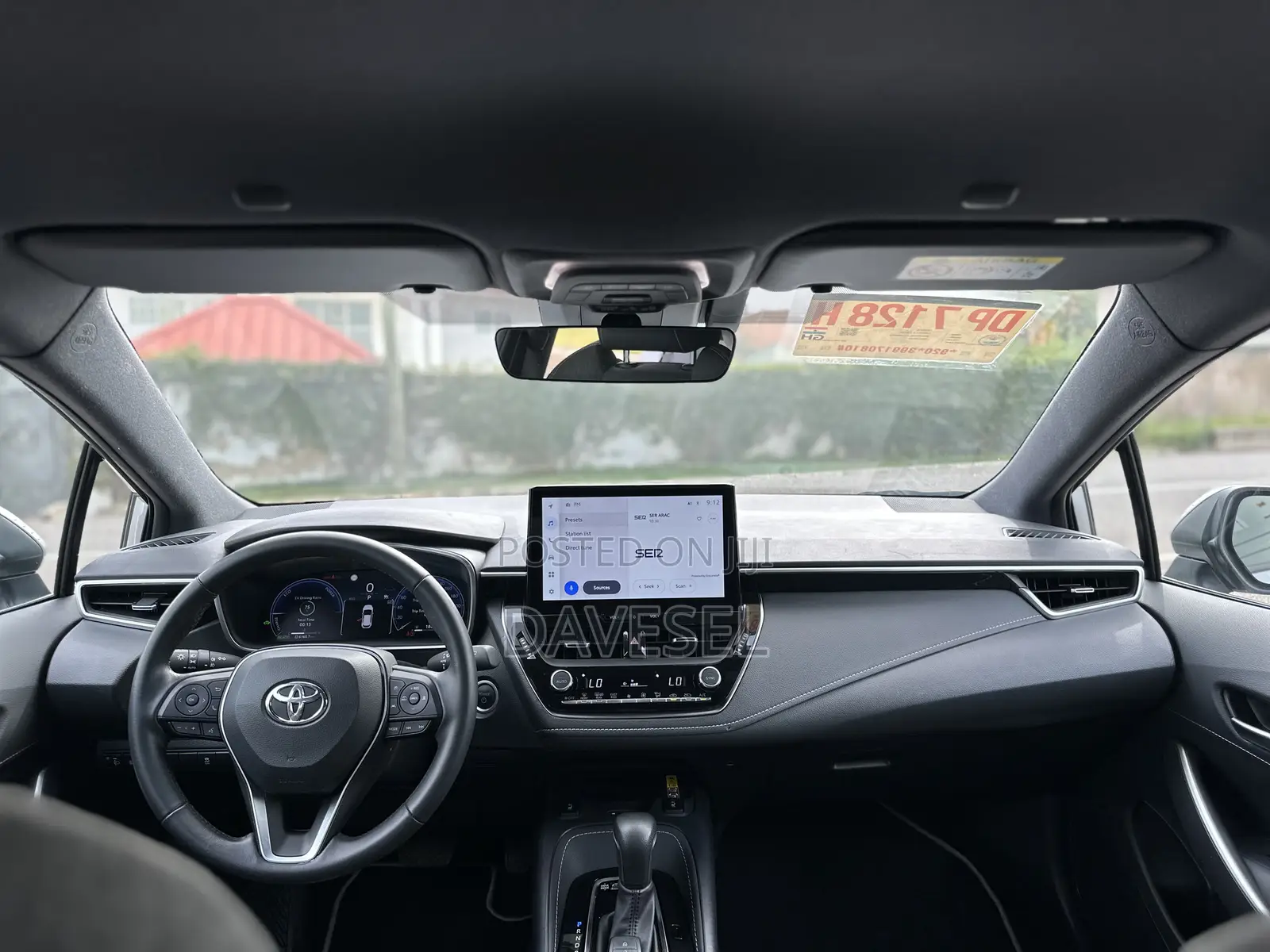Toyota Corolla 2024 Silver