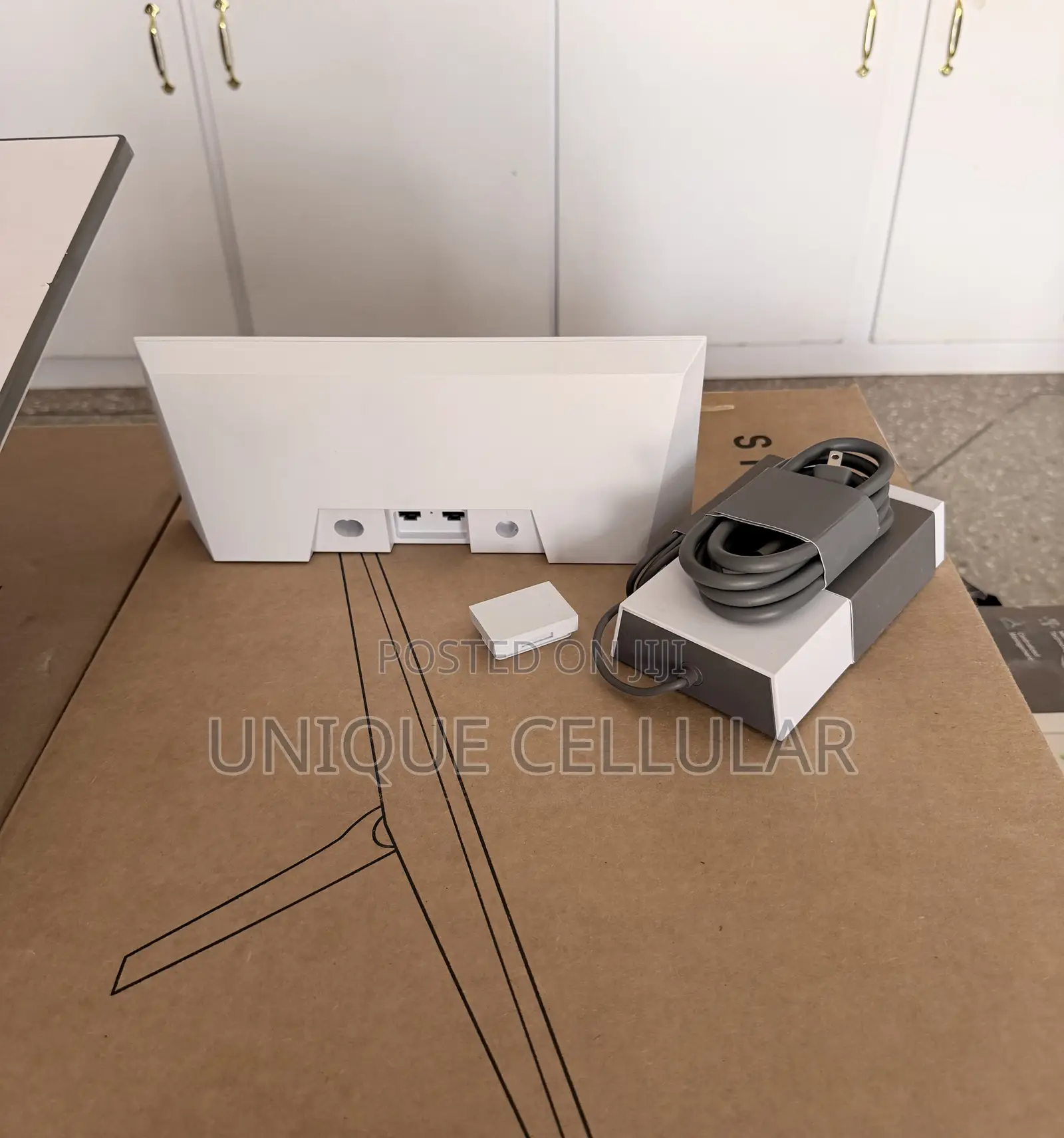 Starlink Gen3 Router and Power Adapter