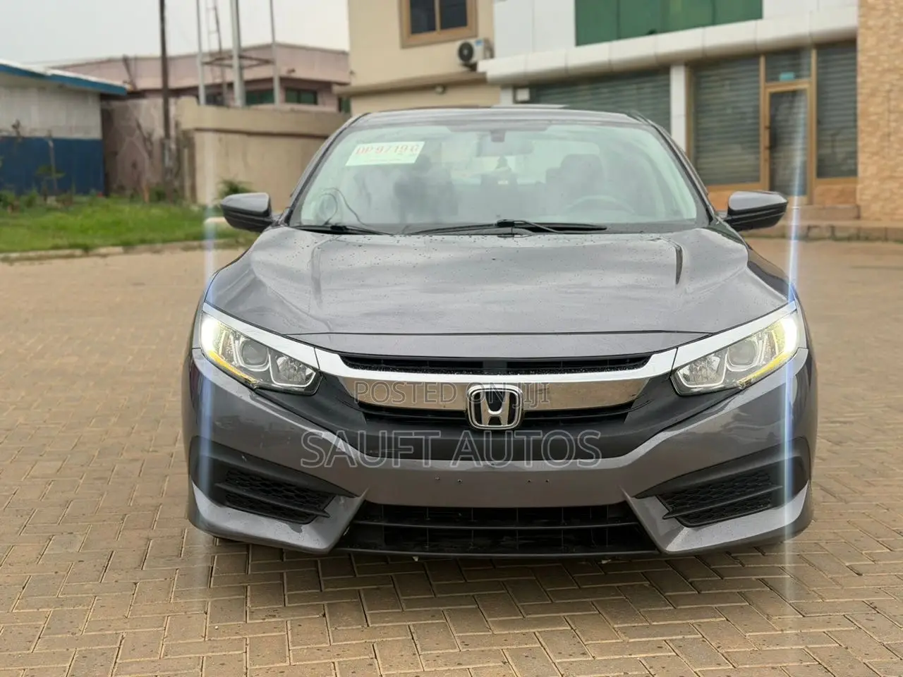Honda Civic LX 4dr Sedan (2.0L 4cyl) 2016 Gray