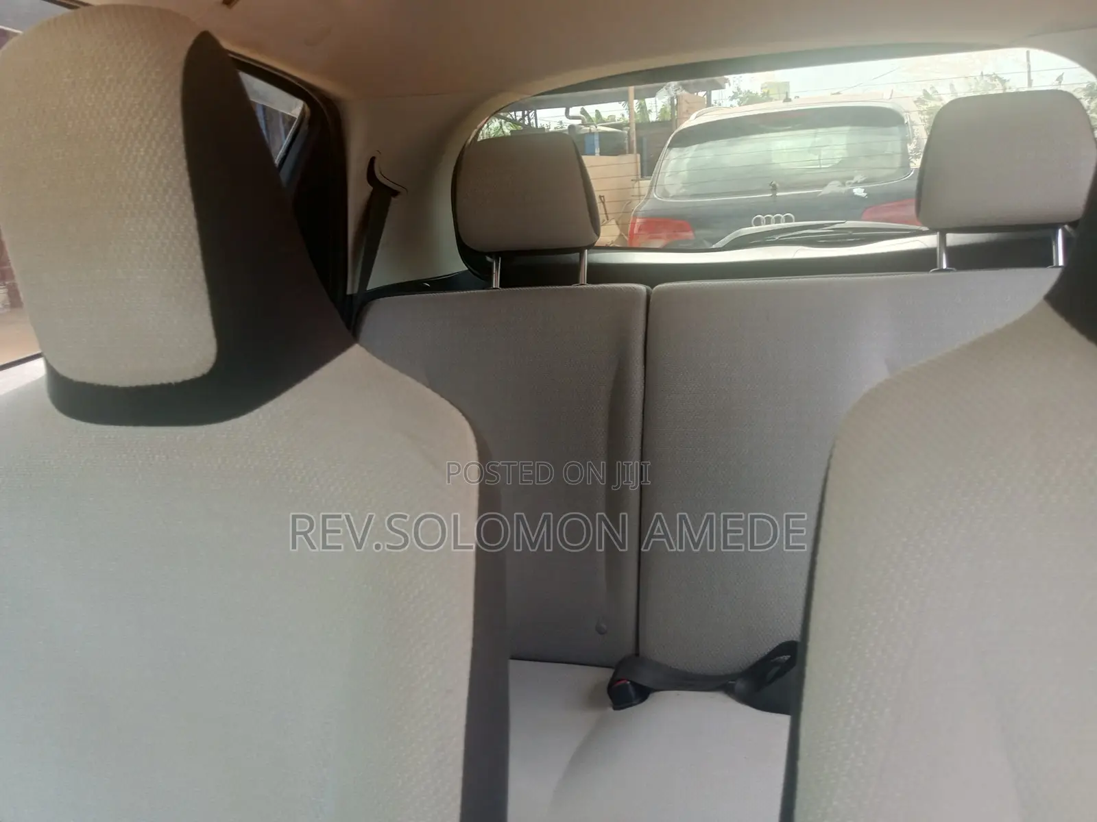Toyota Vitz 1.0 FWD 5dr 2013 Black