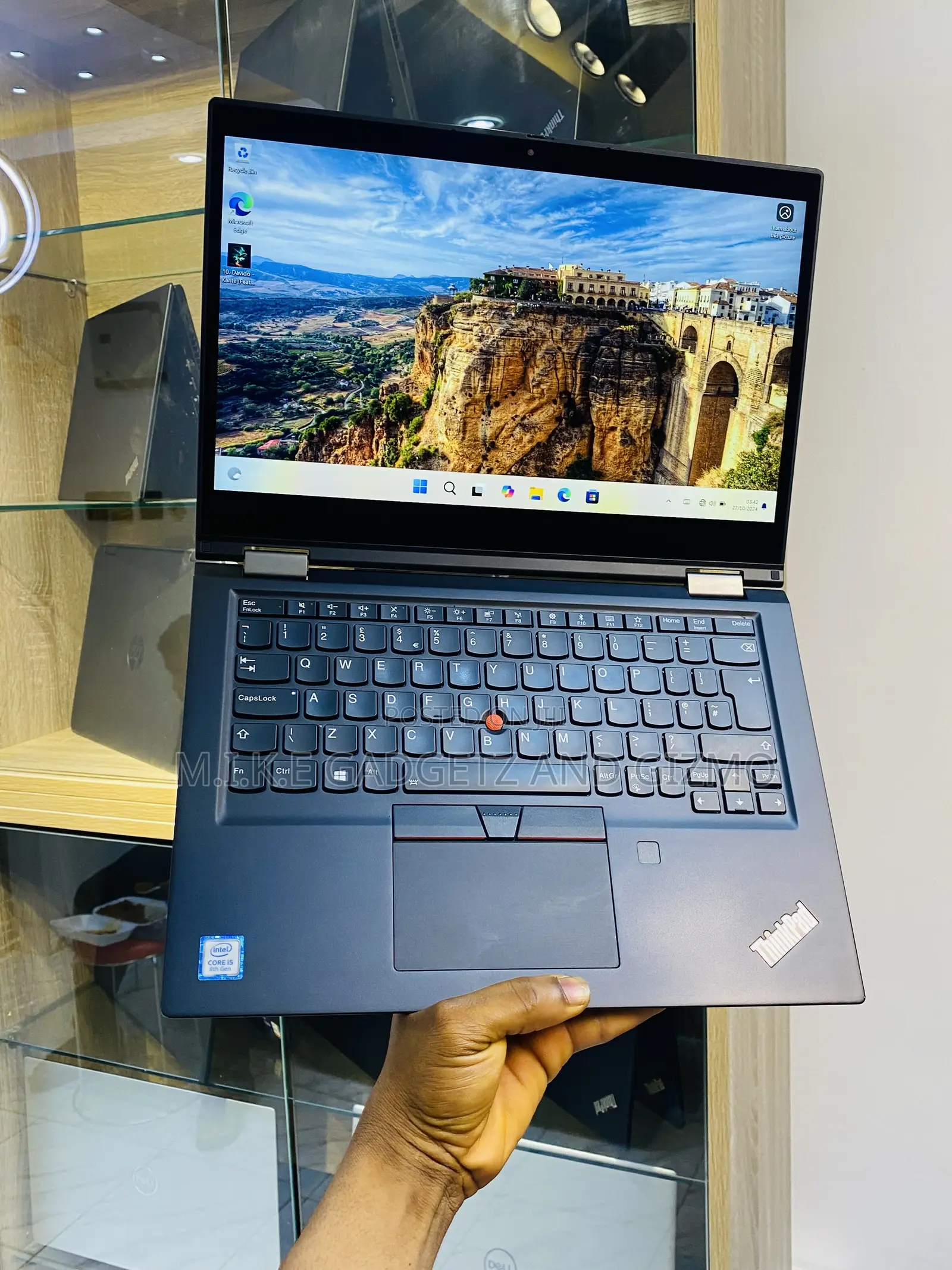 Laptop Lenovo ThinkPad X390 Yoga 8GB Intel Core i5 SSD 256GB