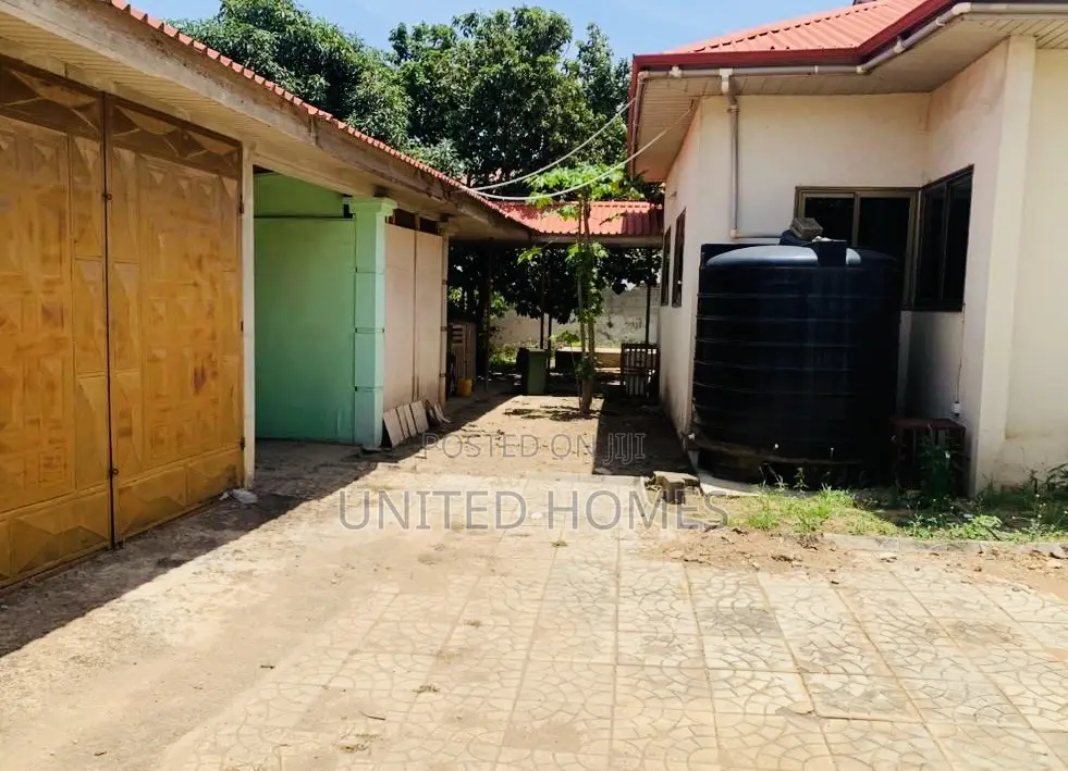 3bdrm House in Dome for sale