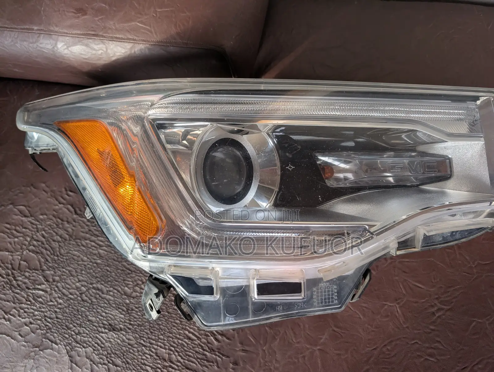2017-2019 GMC Acadia Passenger Side Headlight Foreign Used