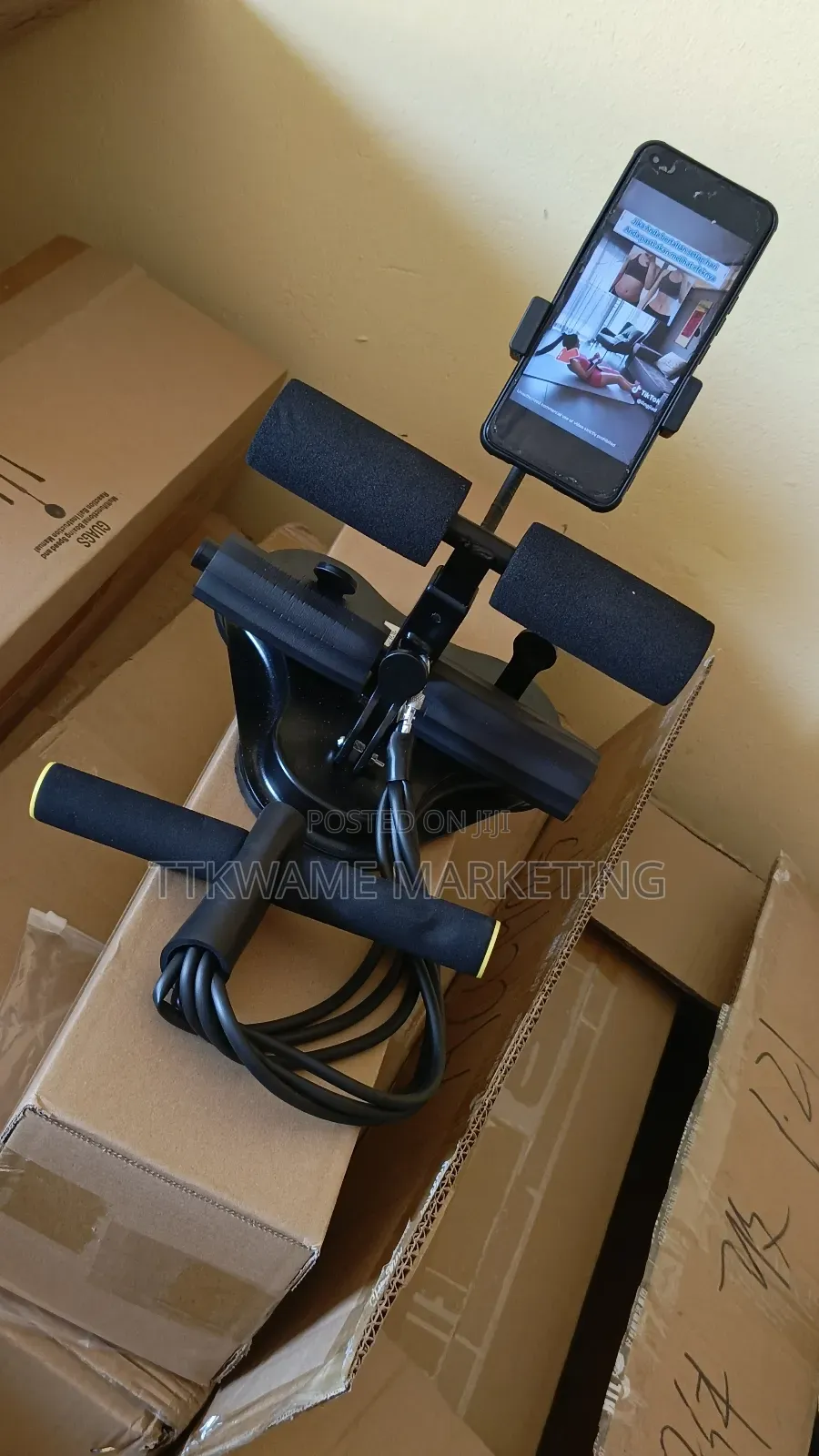 Suction Sit Up With Phone Holder