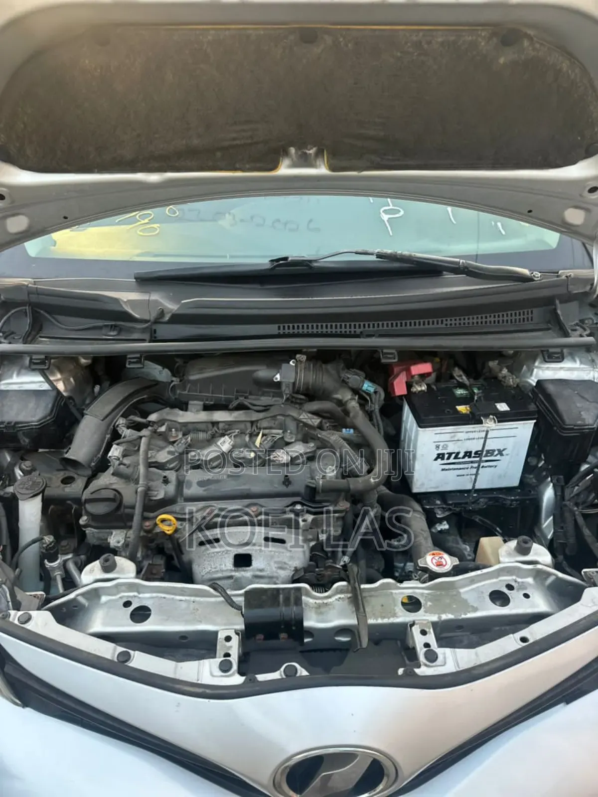 Toyota Vitz 2014 Silver