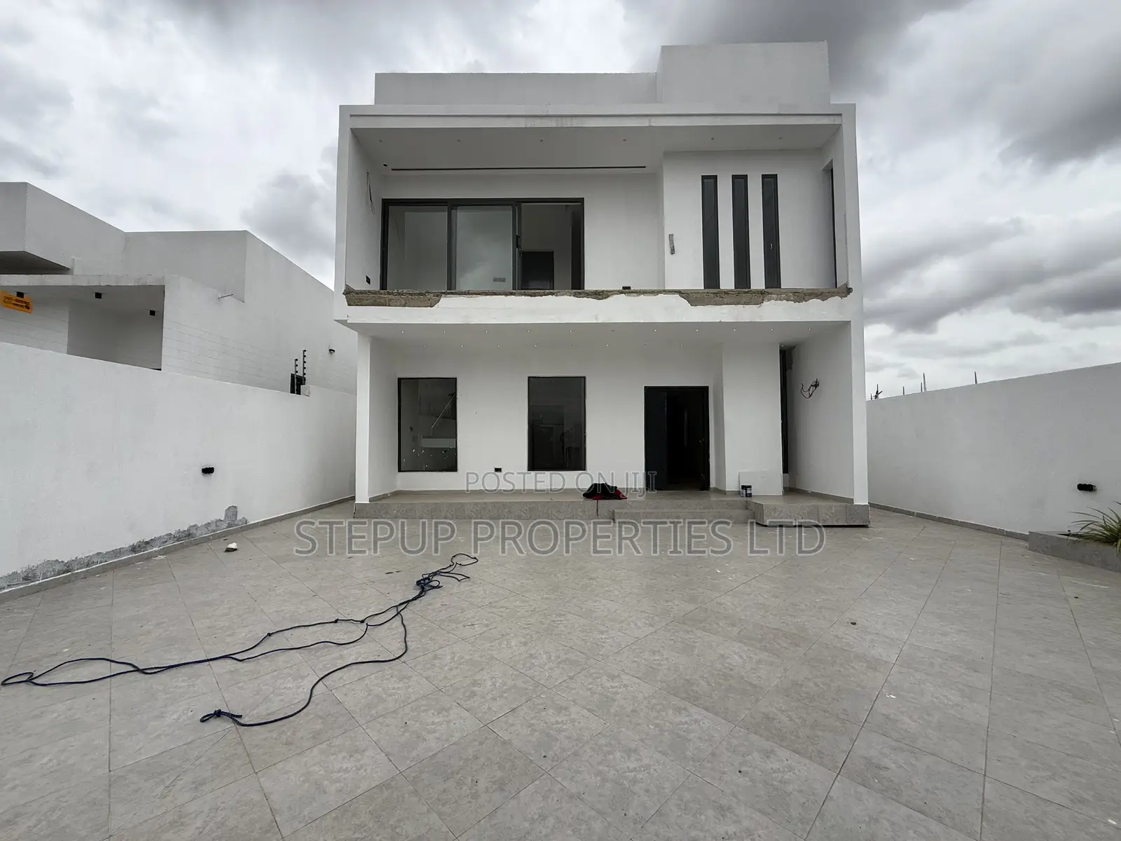 4bdrm House in East Legon Hills for sale