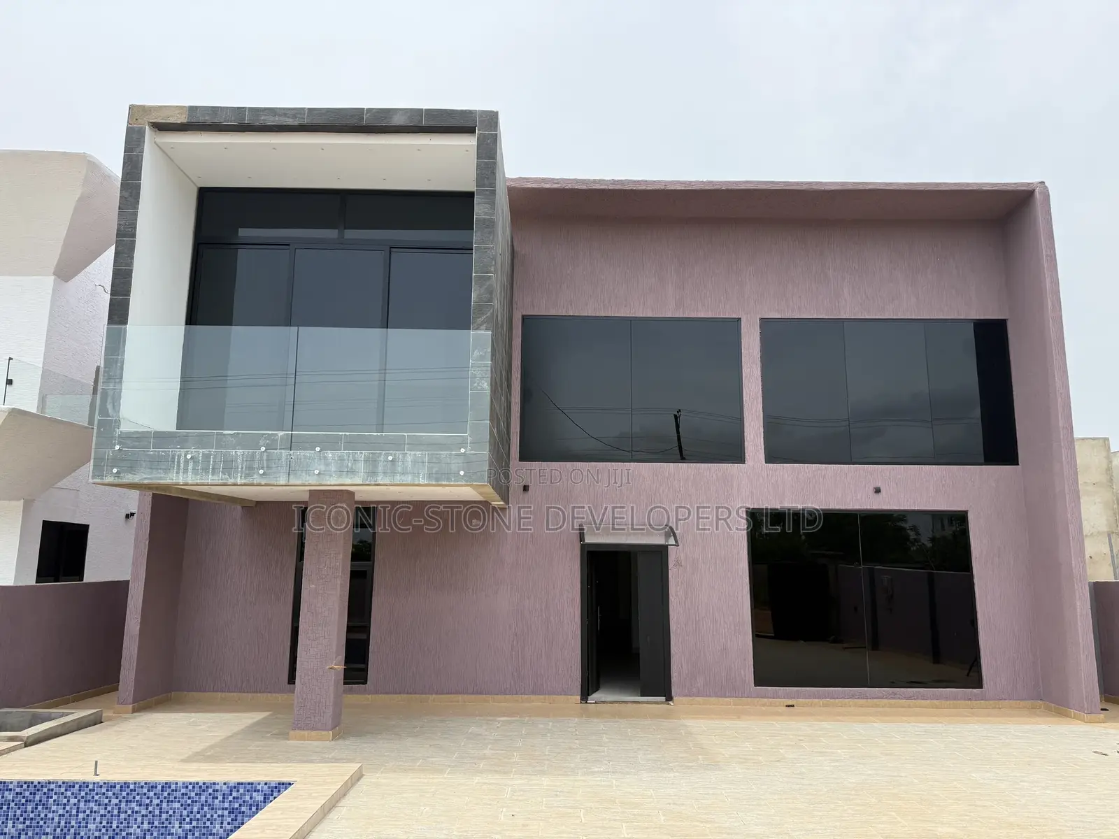 5bdrm House in East Legon Hills for sale