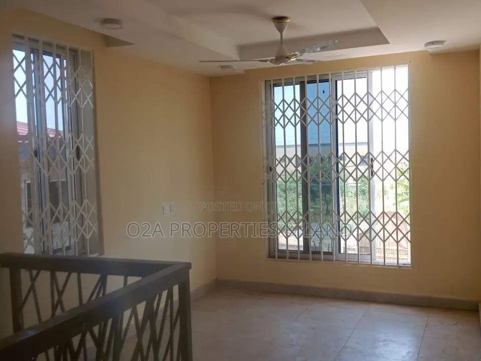 3bdrm House in Santoe, New Site for rent