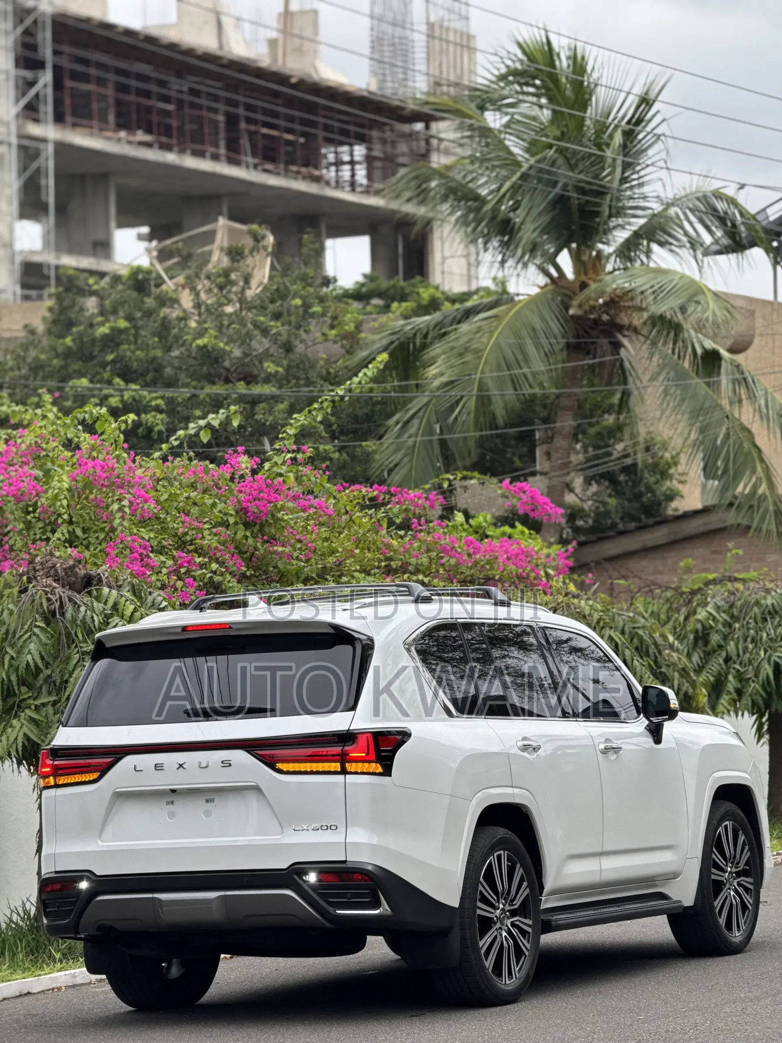 Lexus LX LX 600 2023 White