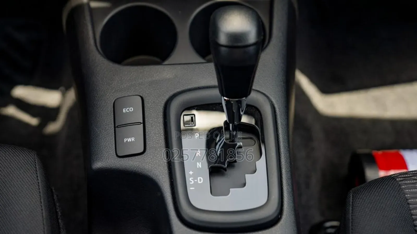New Toyota Hilux 2025 Silver