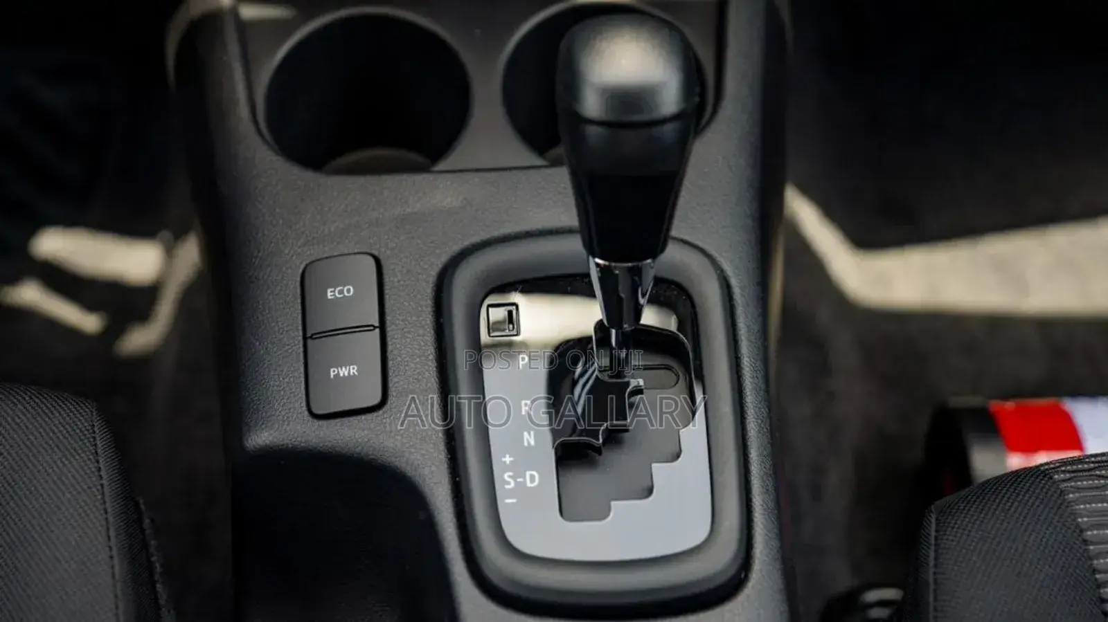 New Toyota Hilux STD 2026 Silver