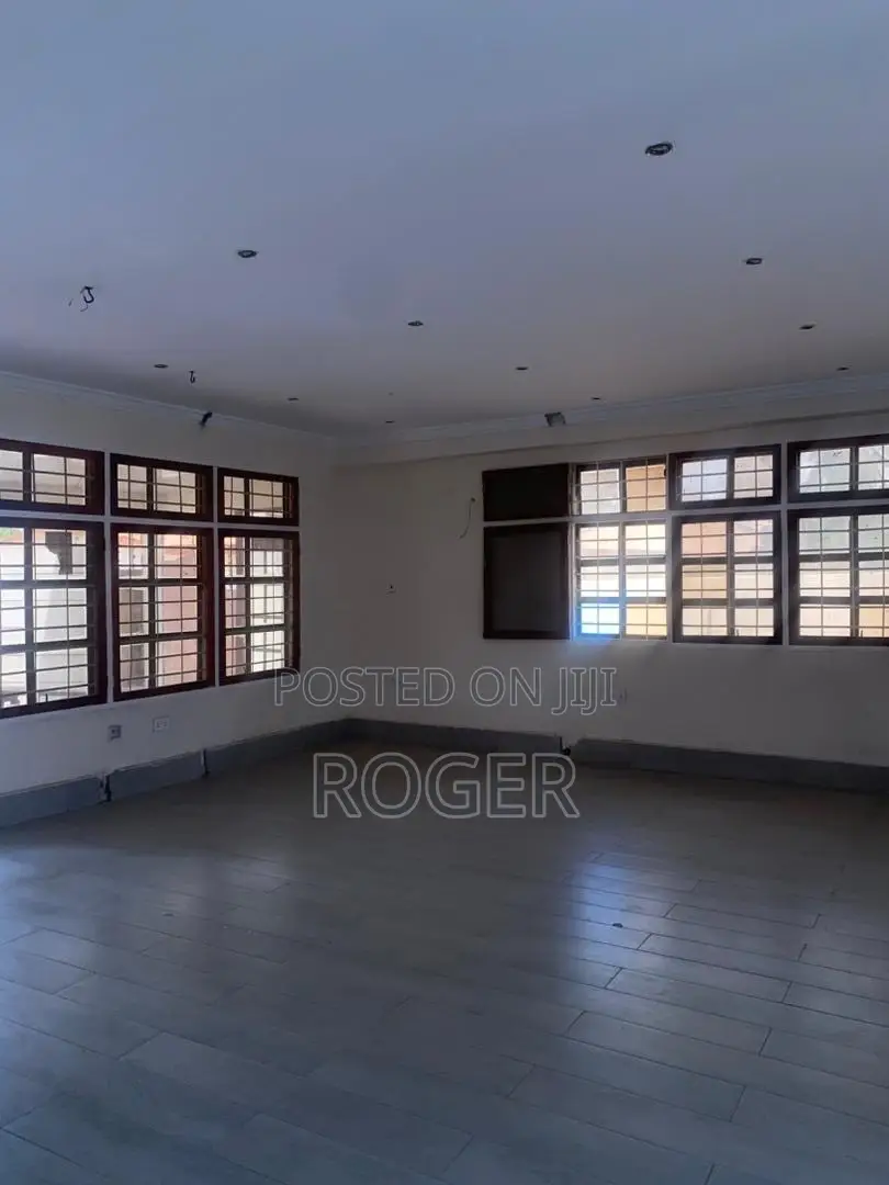 12 Bedroom Office Space for Rent