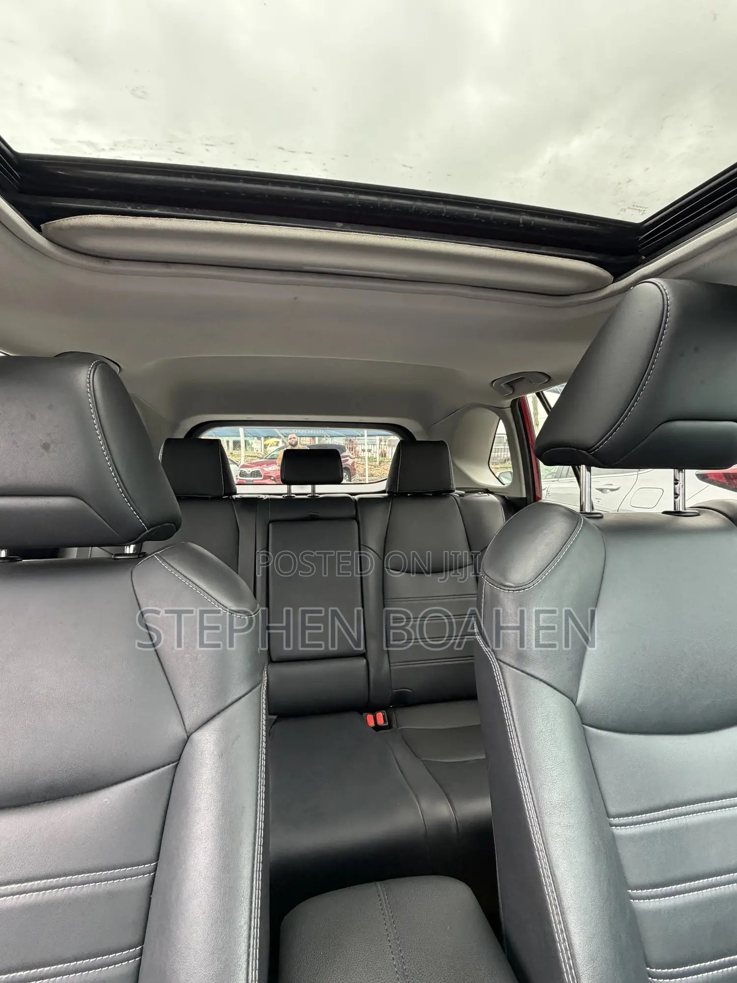 Toyota RAV4 XLE Premium AWD 2020 Red