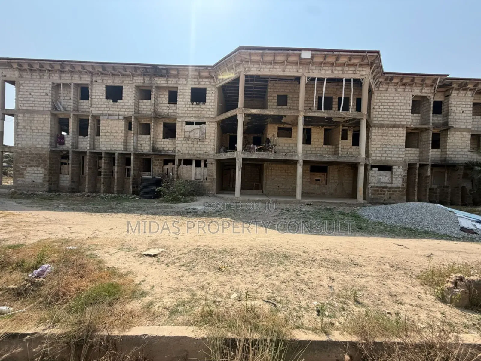 40 Bedroom Apartment For Sale At Weija London Bar