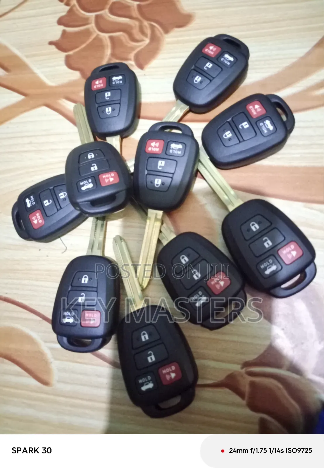 Toyota Corolla 2014 + Remote Key