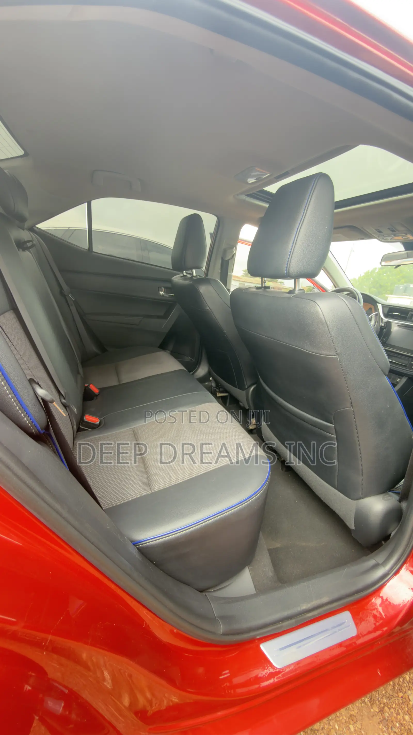 Toyota Corolla SE 4dr Sedan (1.8L 4cyl CVT) 2017 Red