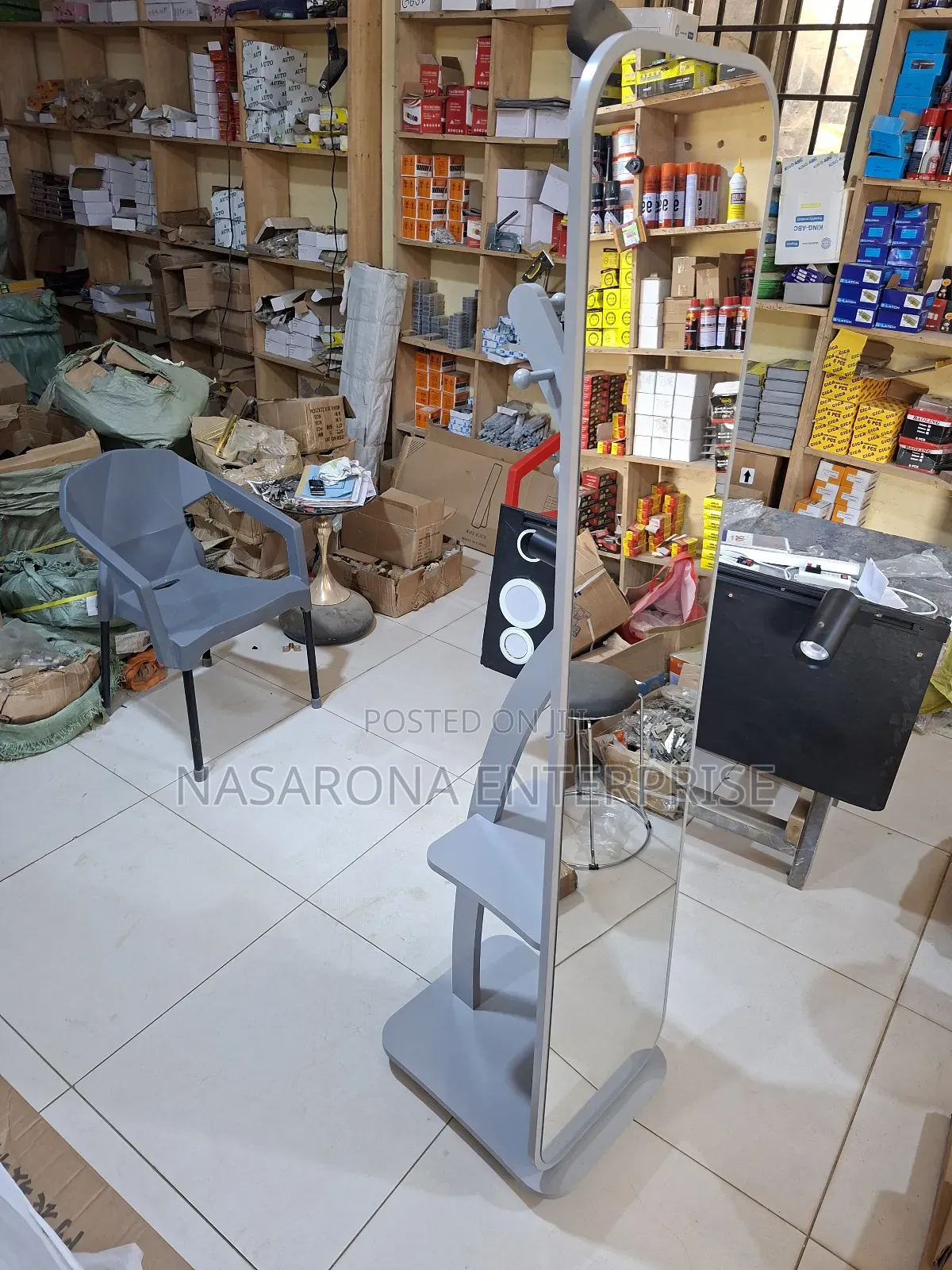 Sg-1 Full Lenght Mirror With Hanging Rack