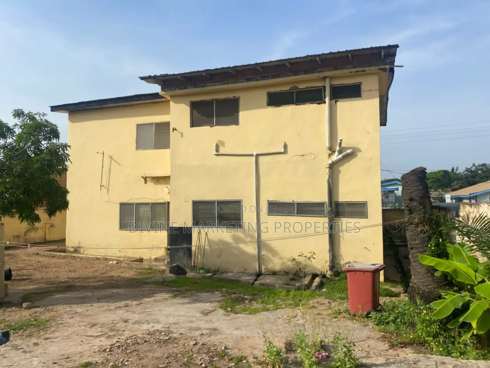 5bdrm House in Odorkor Official for sale