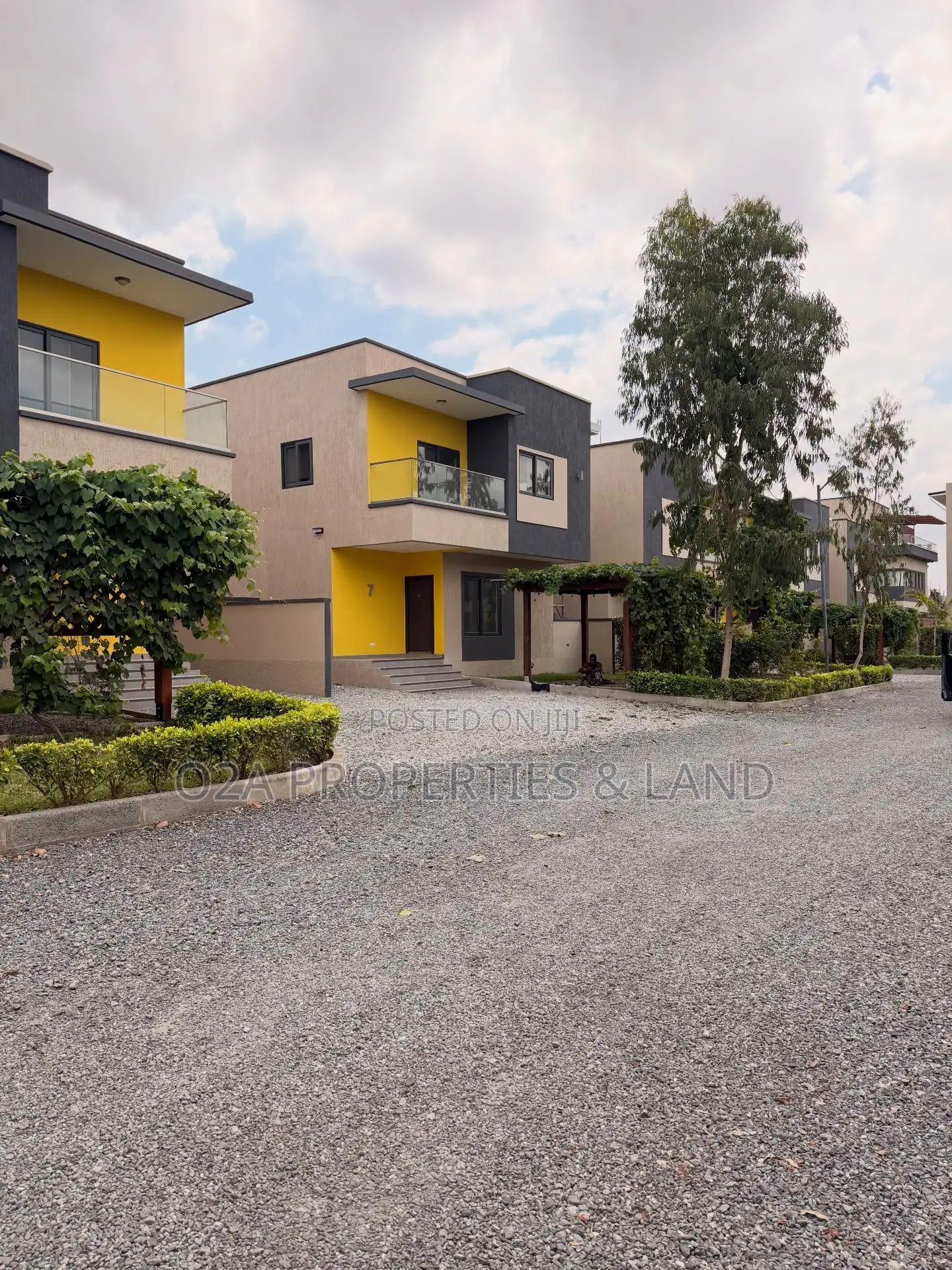 3bdrm House in Oyarifa for sale