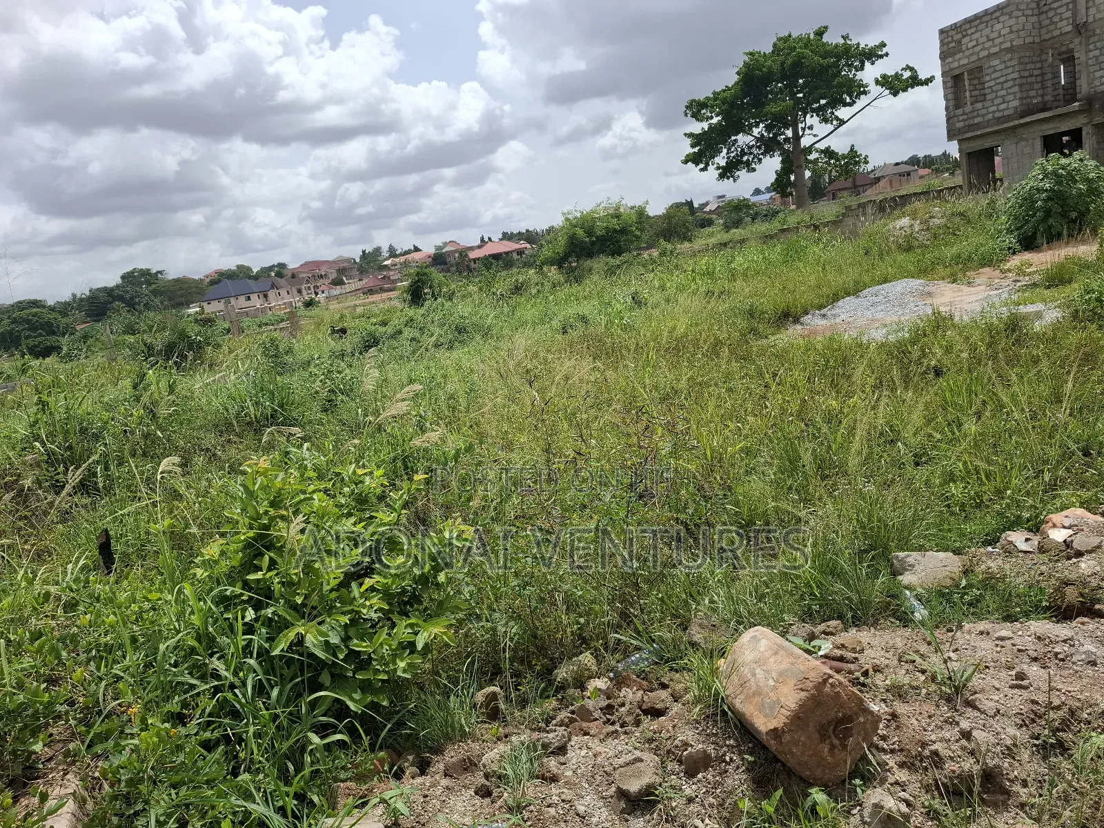 One Plot of Land for Sale in Ahodwo