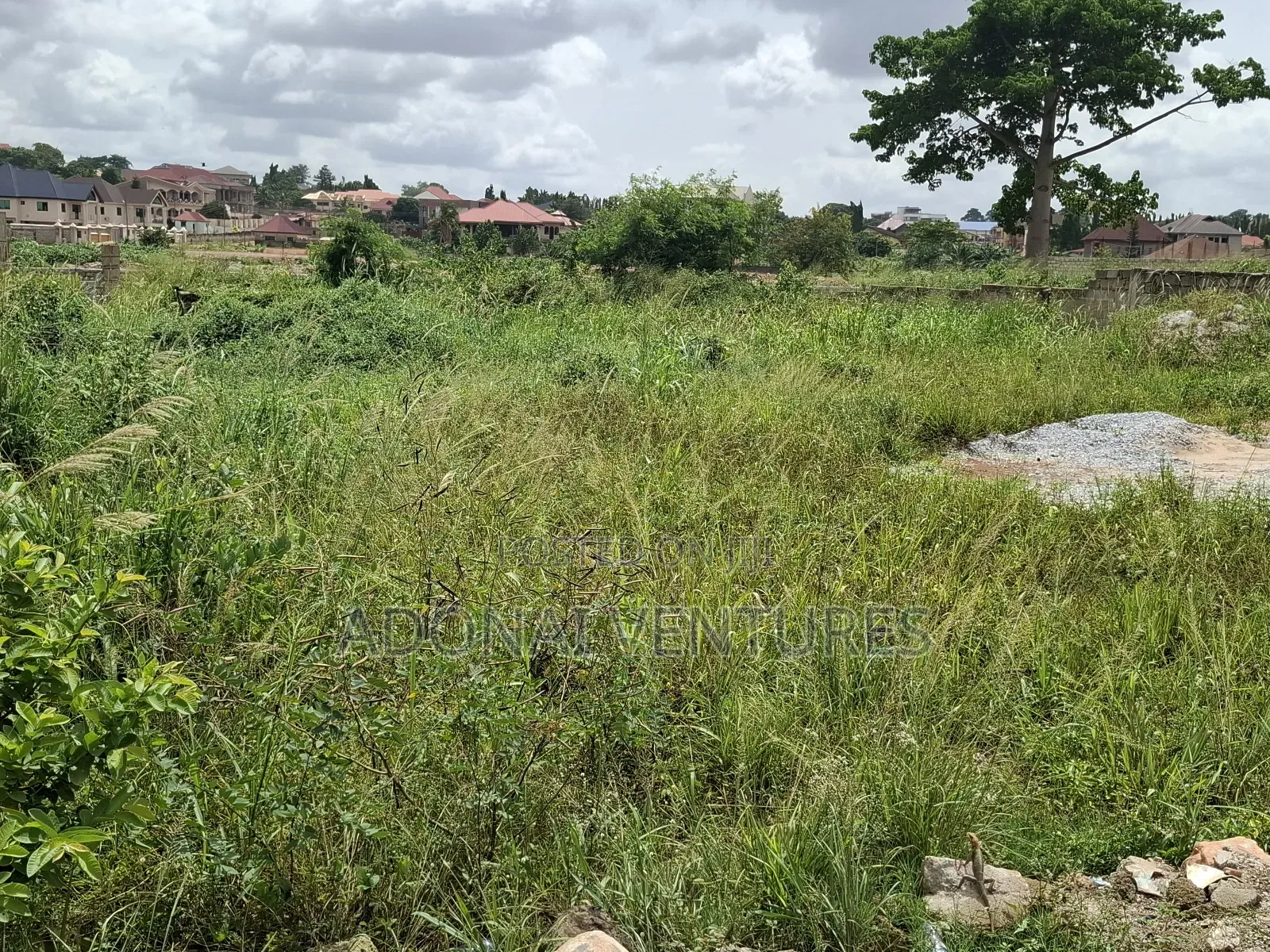 One Plot of Land for Sale in Ahodwo