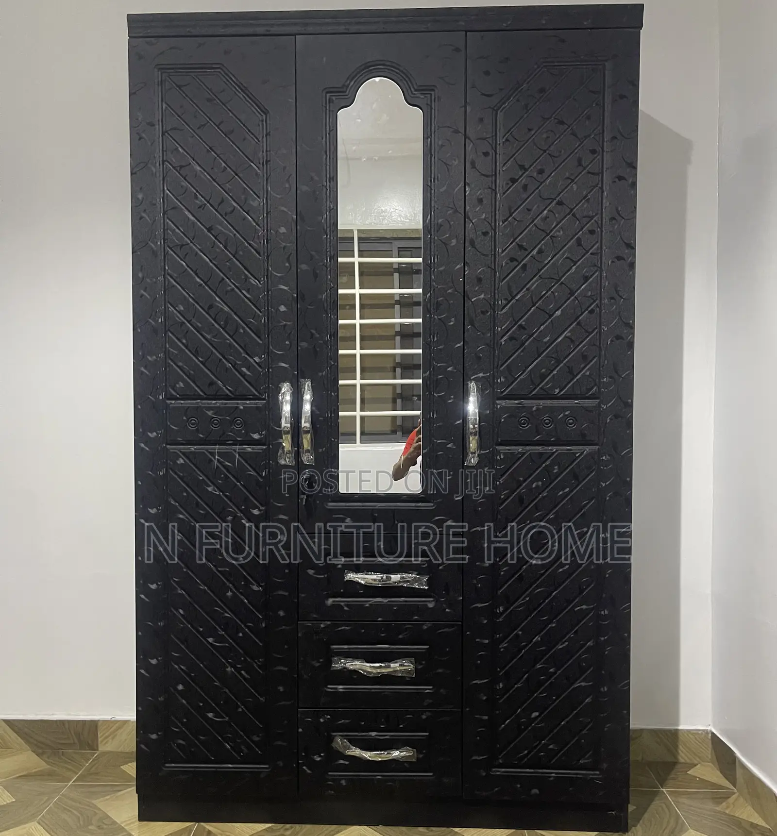Neat Wardrobe