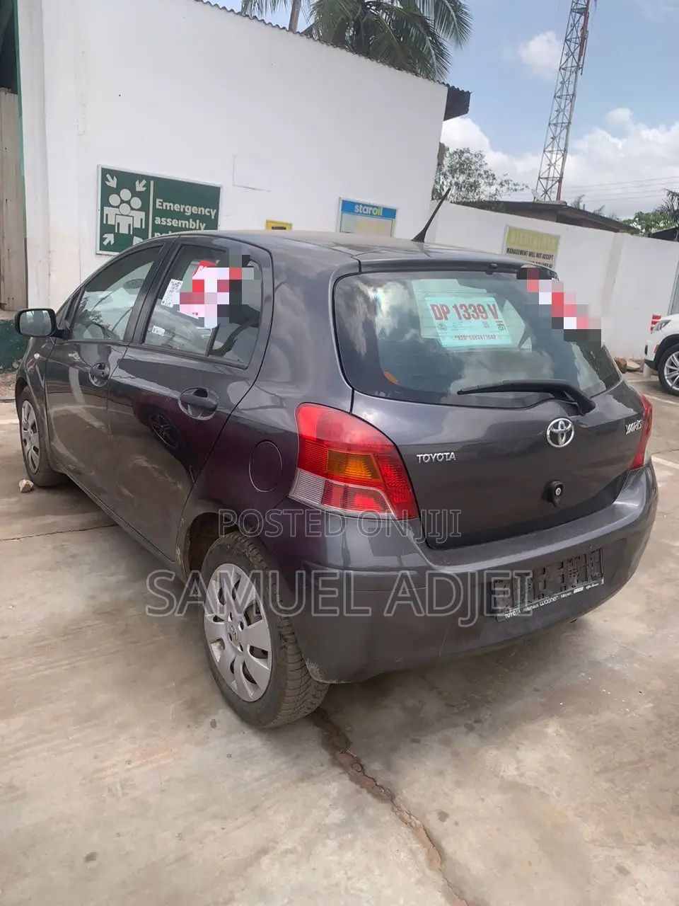 Toyota Yaris 2010 Gray