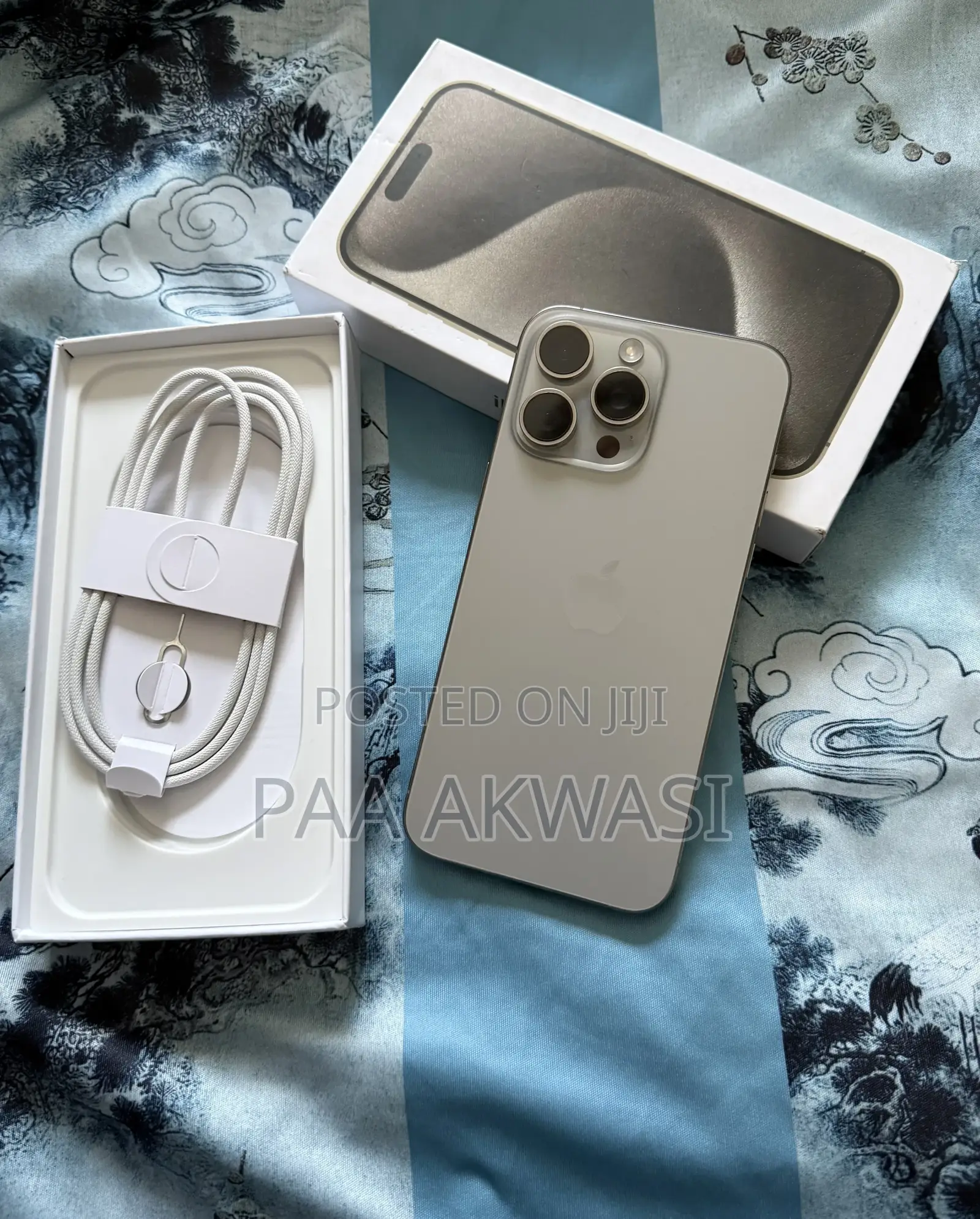 Apple iPhone 15 Pro Max 256 GB Silver