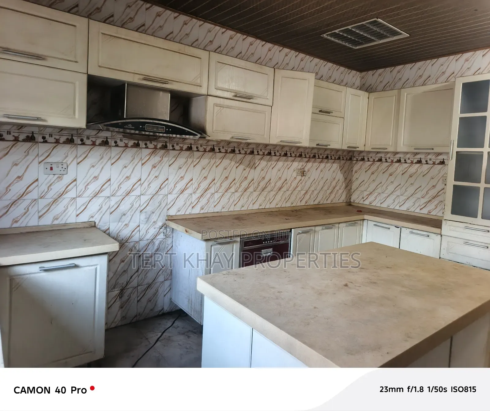 5bdrm House in Okpoi Goono, Teshie for rent
