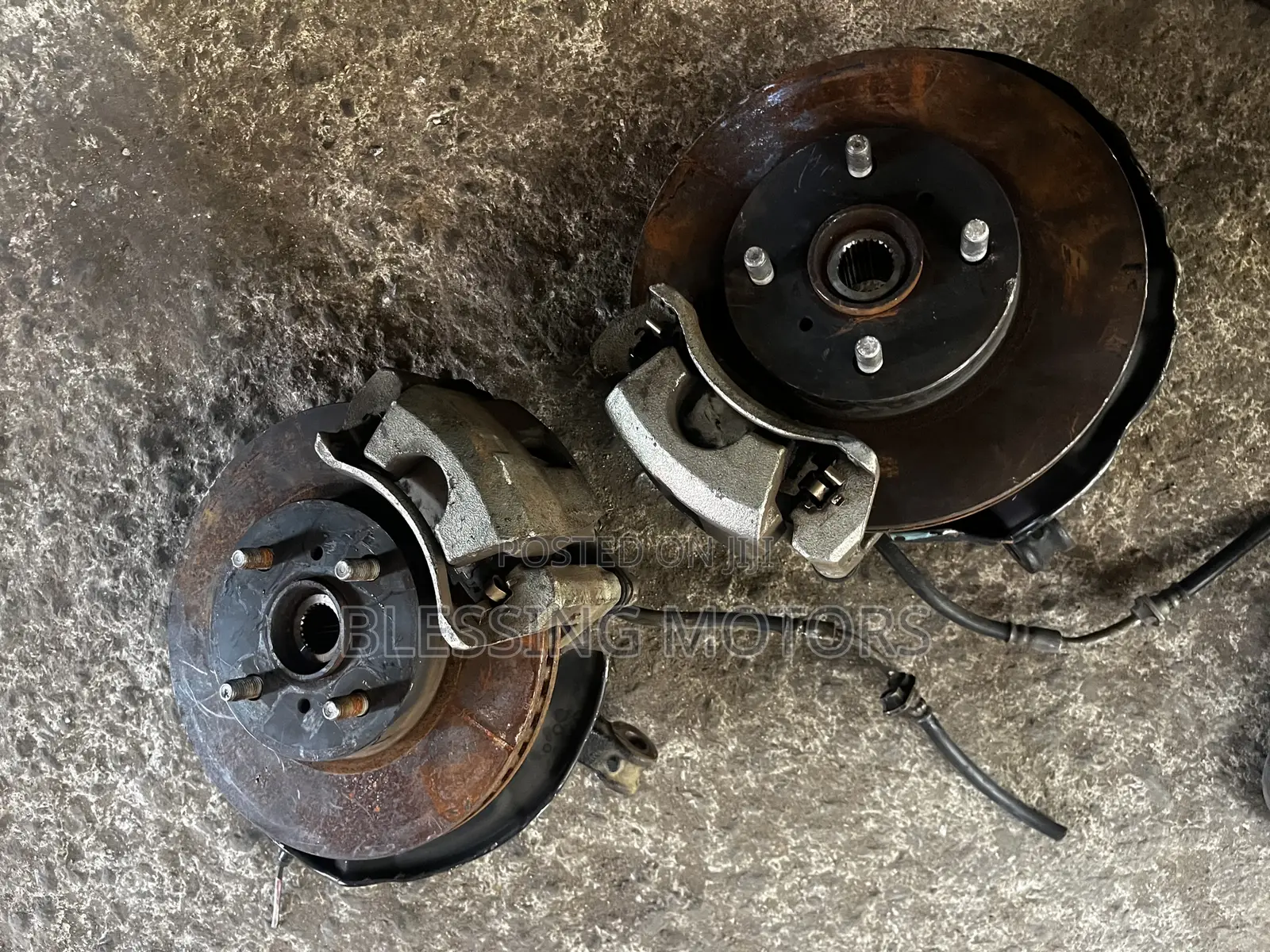 Toyota Vitz Front Hub Complete