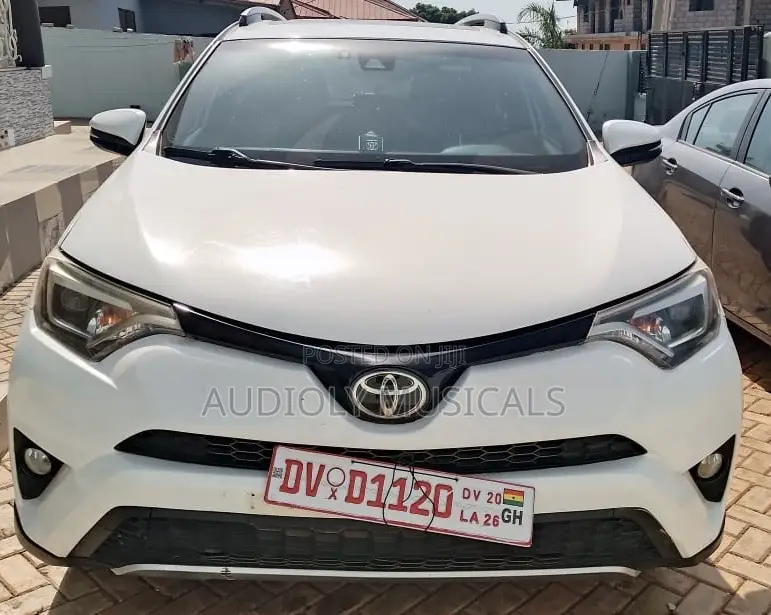 Toyota RAV4 2018 White