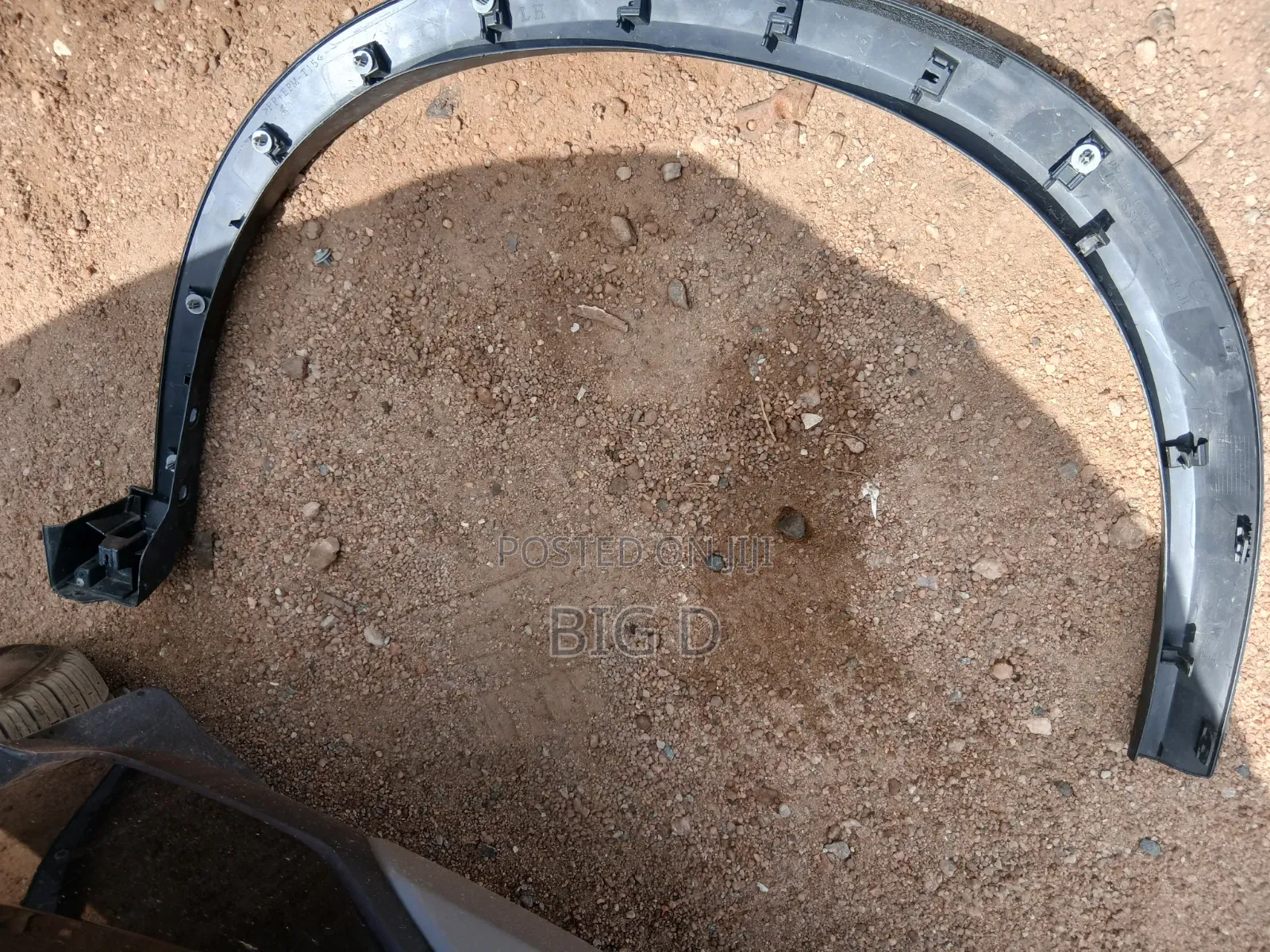 Nissan Rouge 2020 to 2025 Fender Moulding
