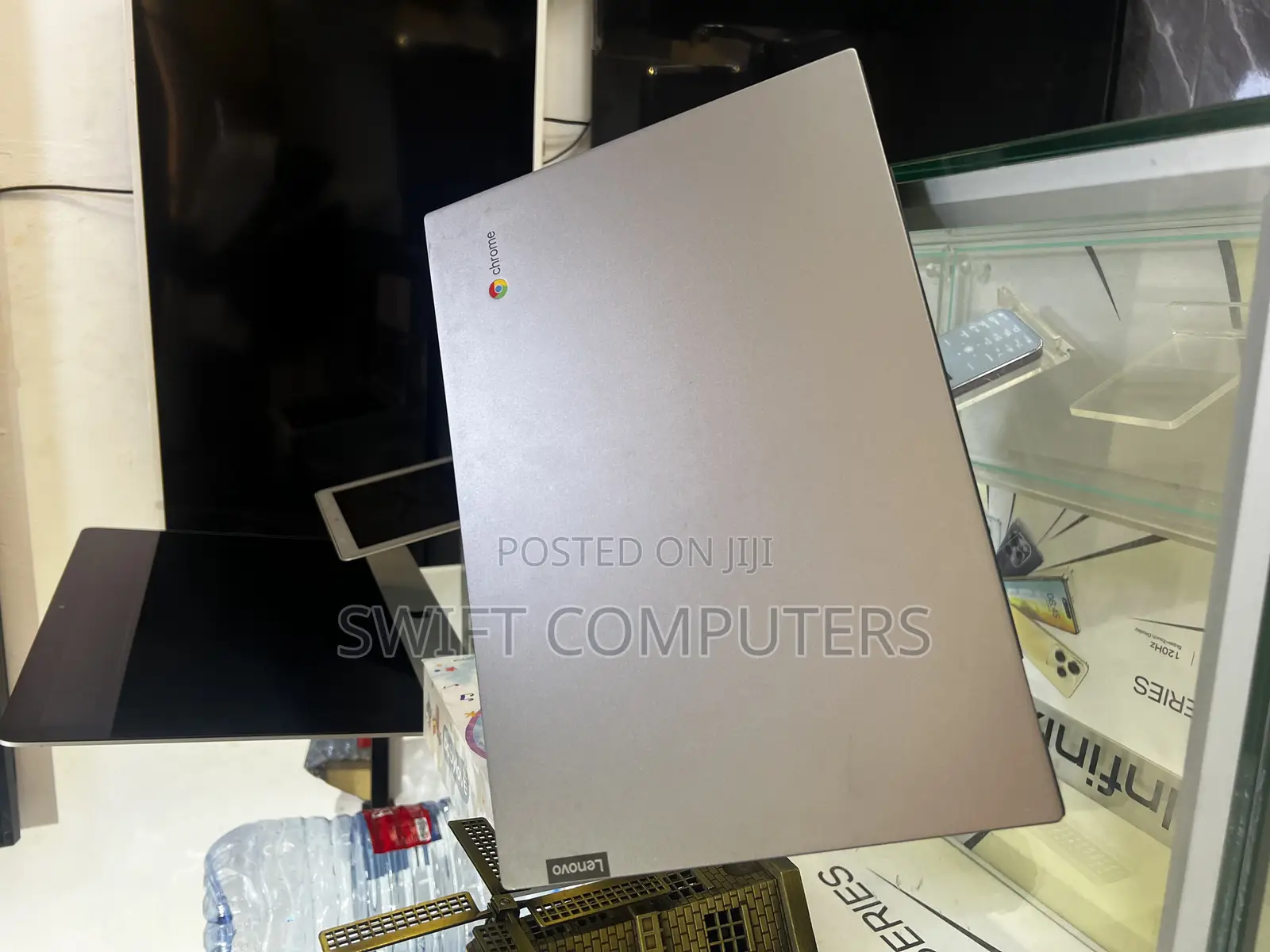 Laptop Lenovo Chromebook C330 8GB Intel Core i5 SSD 256GB