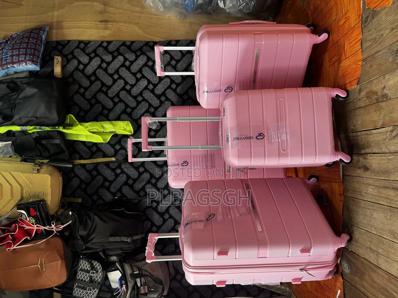 Goodpartner Four in One Luggage Xl 31 ,L 27,M 23 ,S 19 Inches