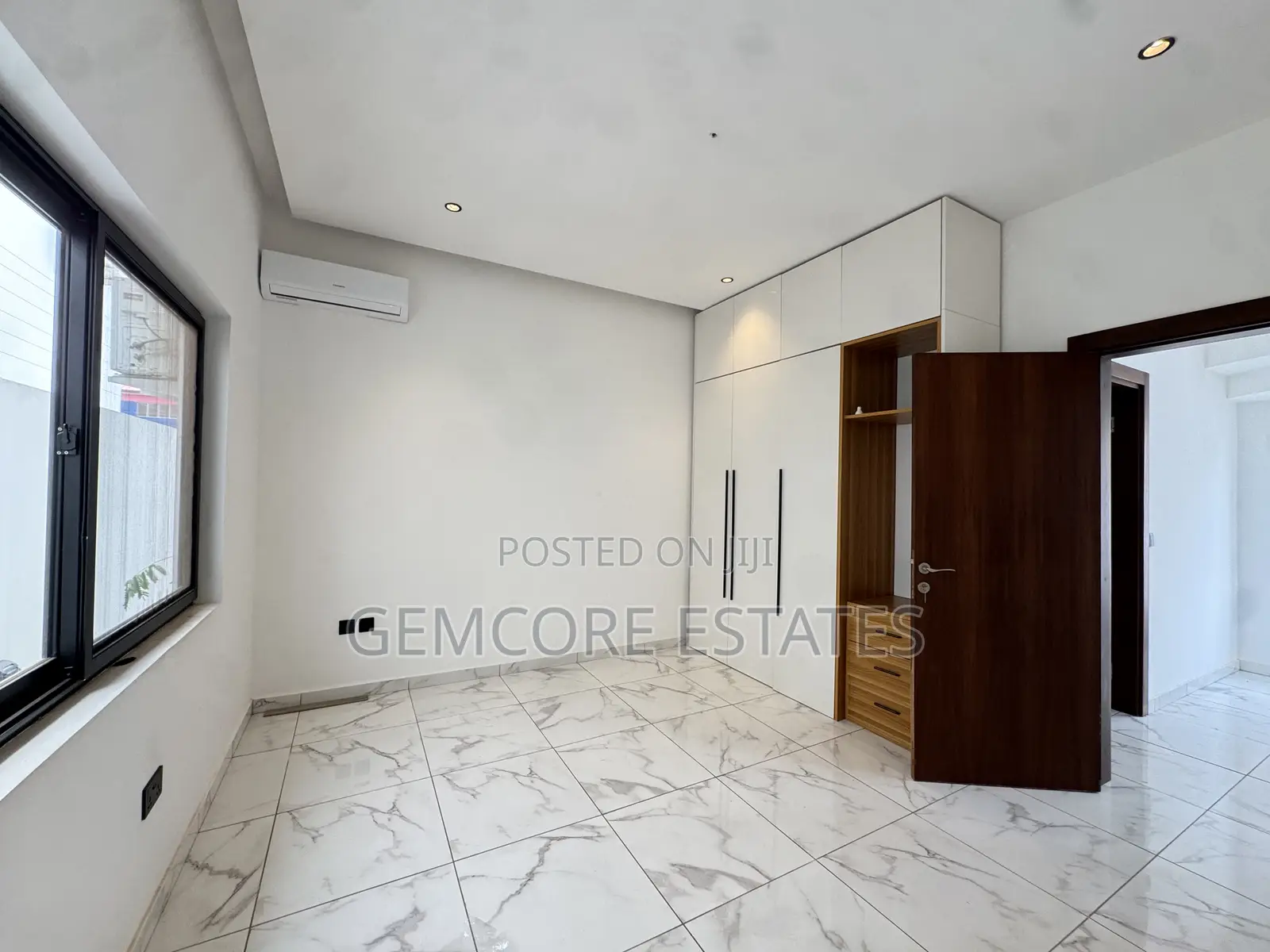 4bdrm House in School Junction, Ashaley Botwe for rent