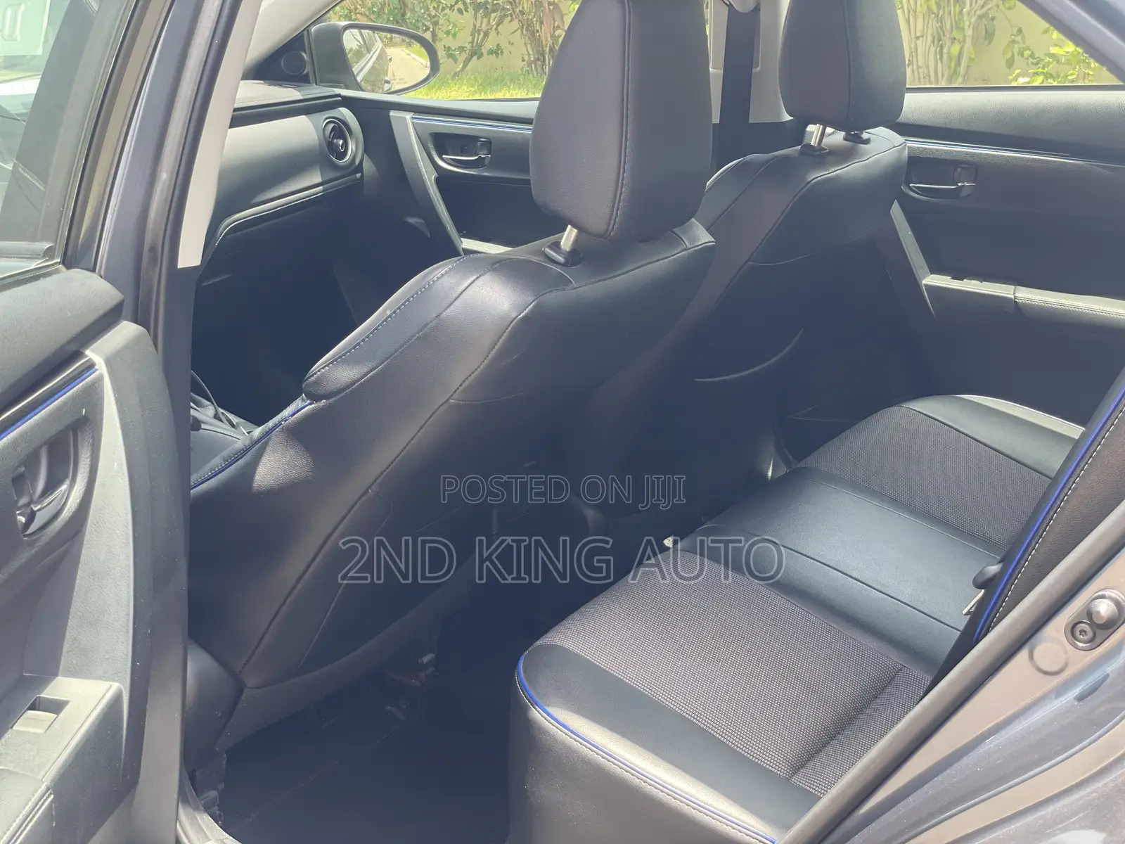 Toyota Corolla SE 4dr Sedan (1.8L 4cyl CVT) 2017 Blue