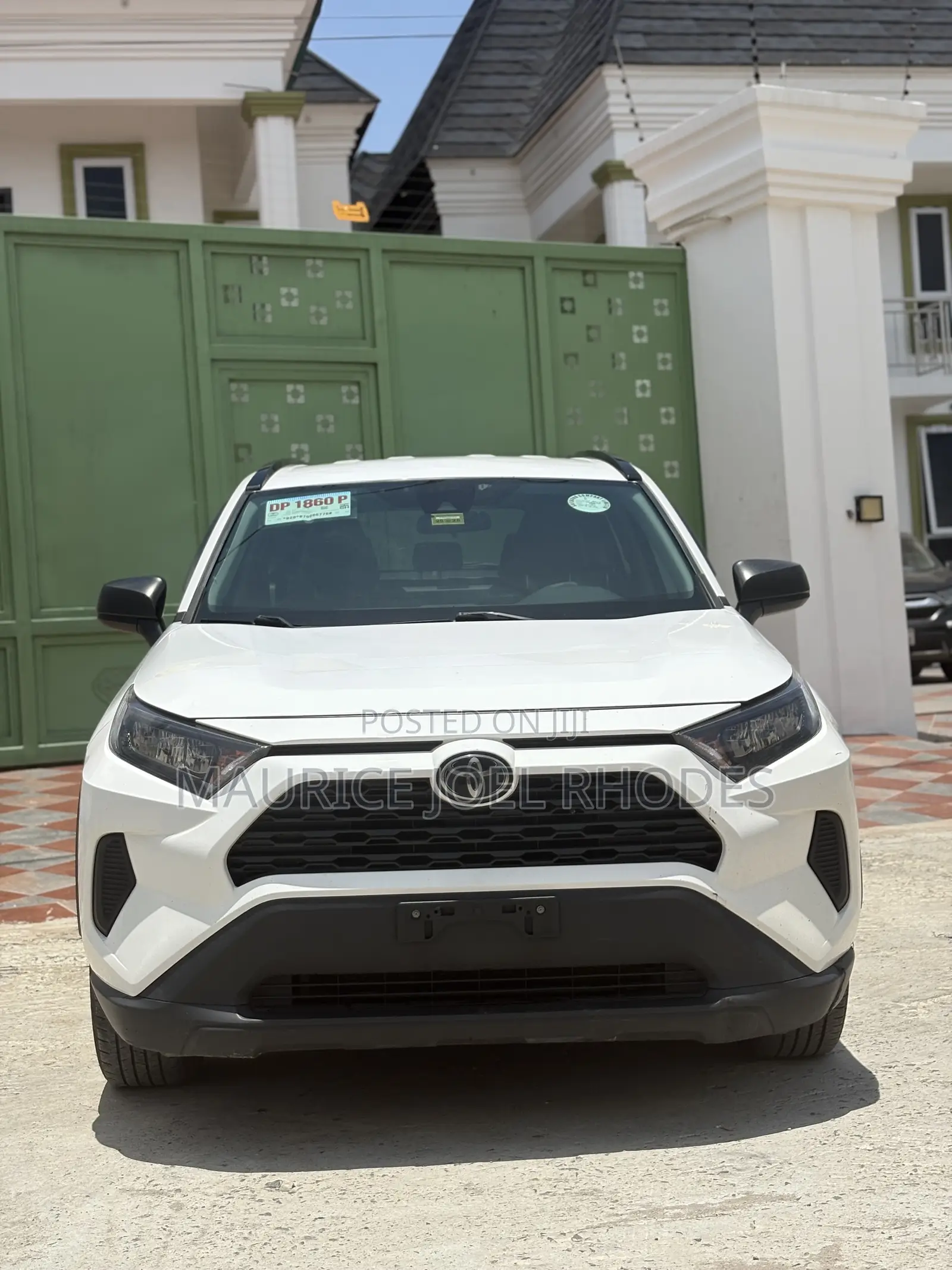 Toyota RAV4 2019 White