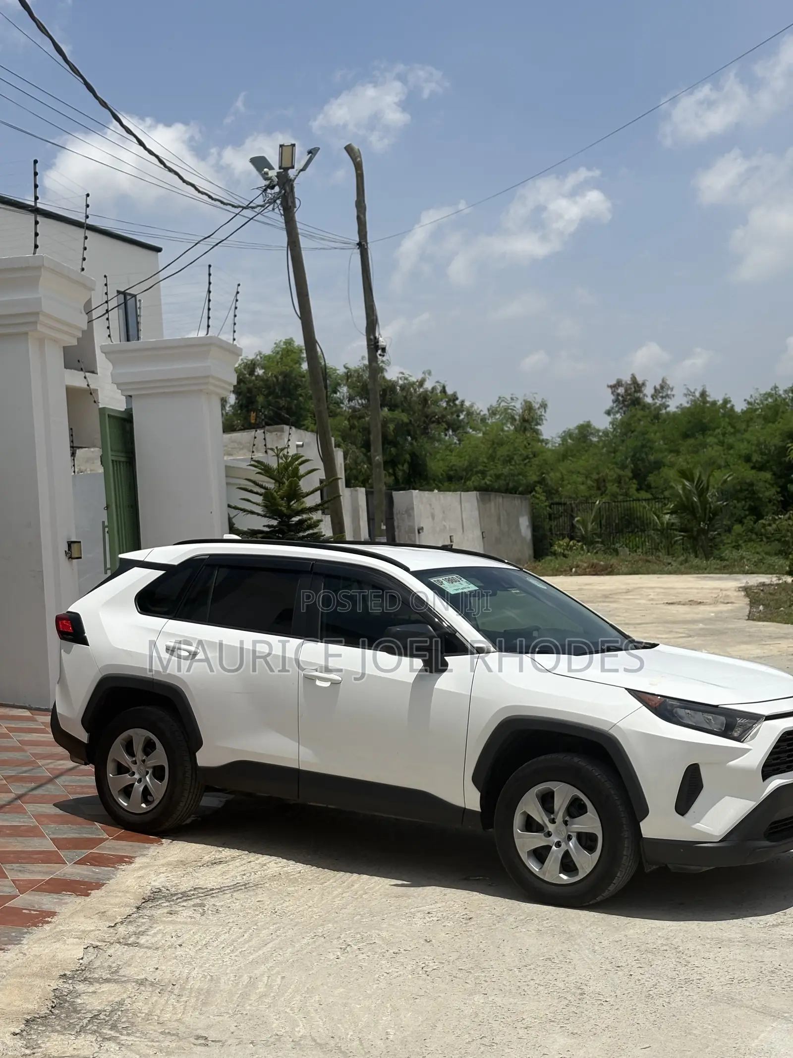 Toyota RAV4 2019 White